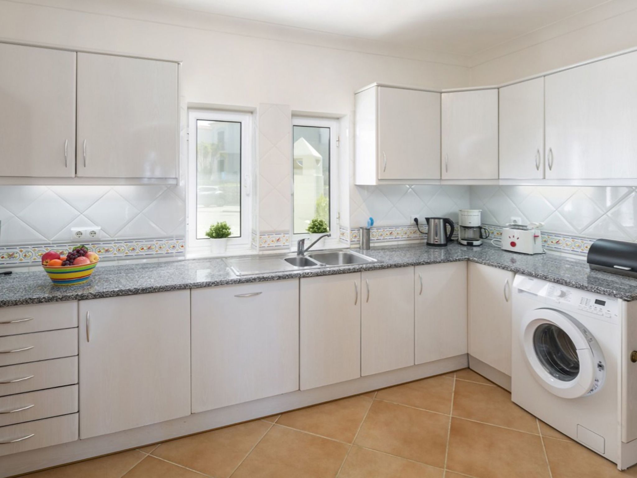 Luxuriöse Villa - Privater Pool und schöner Garten-Drinnen