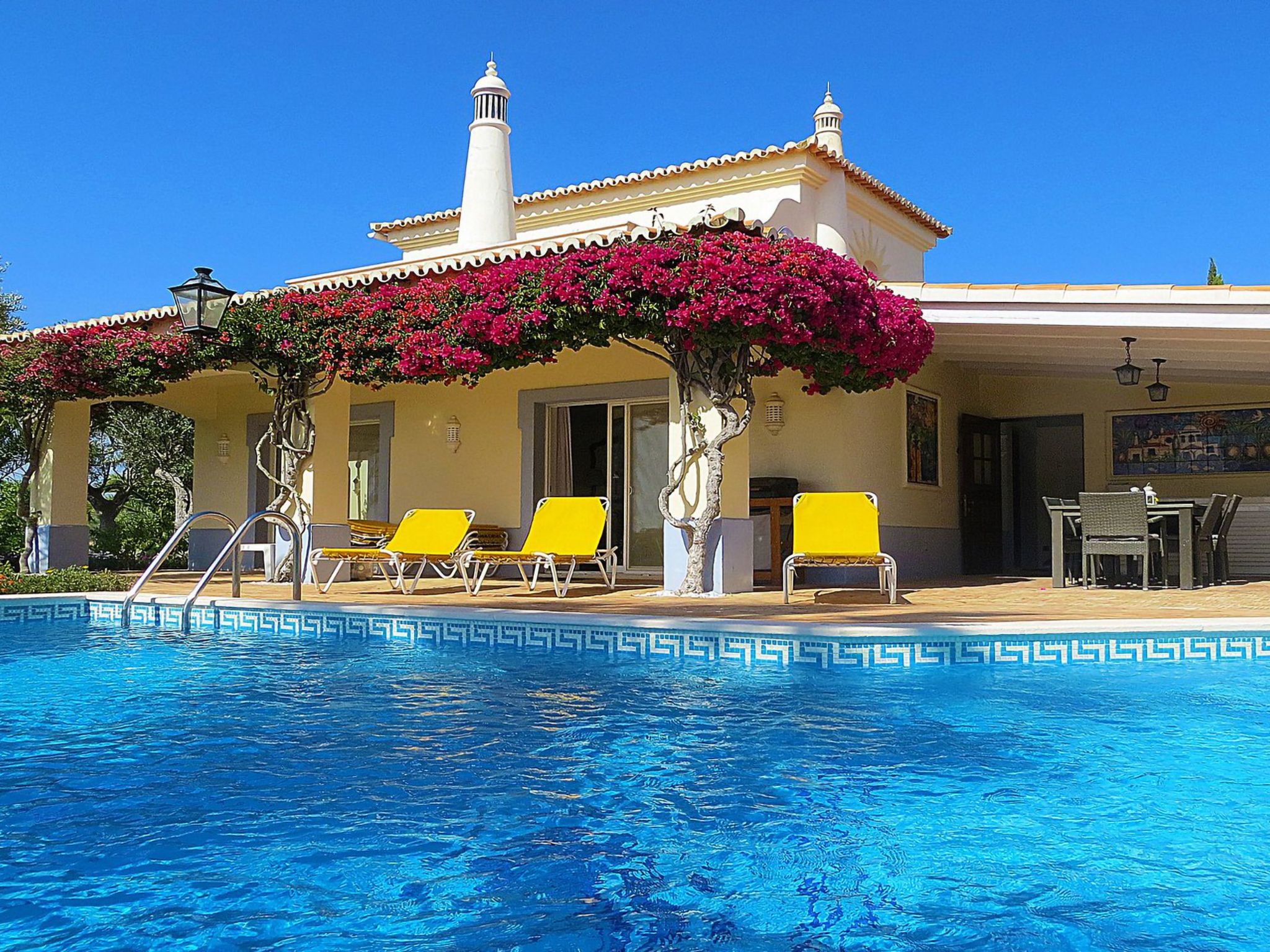 Luxuriöse Villa - Privater Pool und schöner Garten