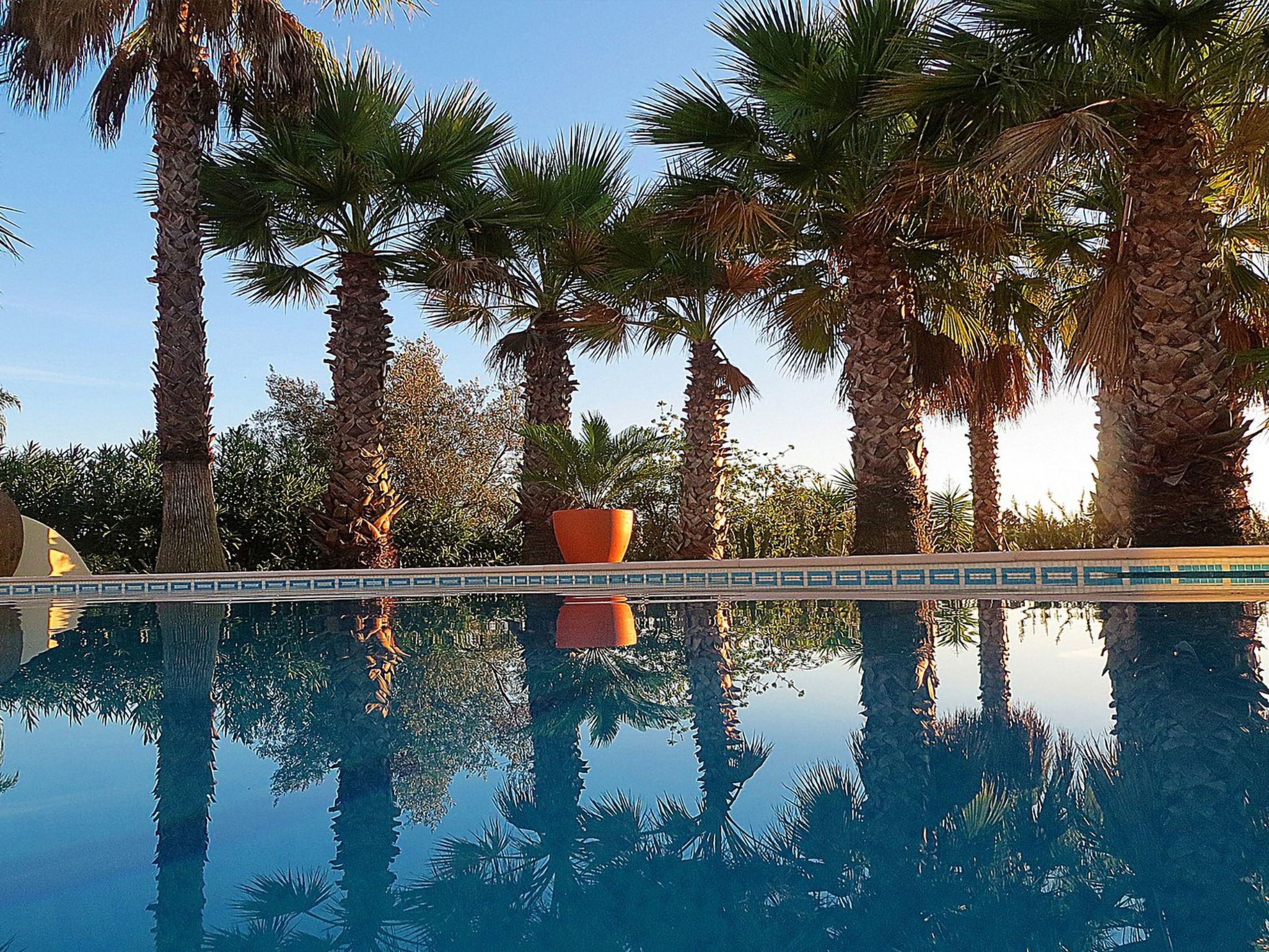 Luxuriöse Villa - Privater Pool und schöner Garten-Drinnen