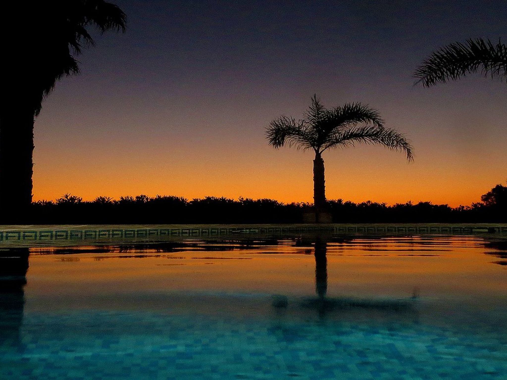 Luxuriöse Villa - Privater Pool und schöner Garten-Drinnen