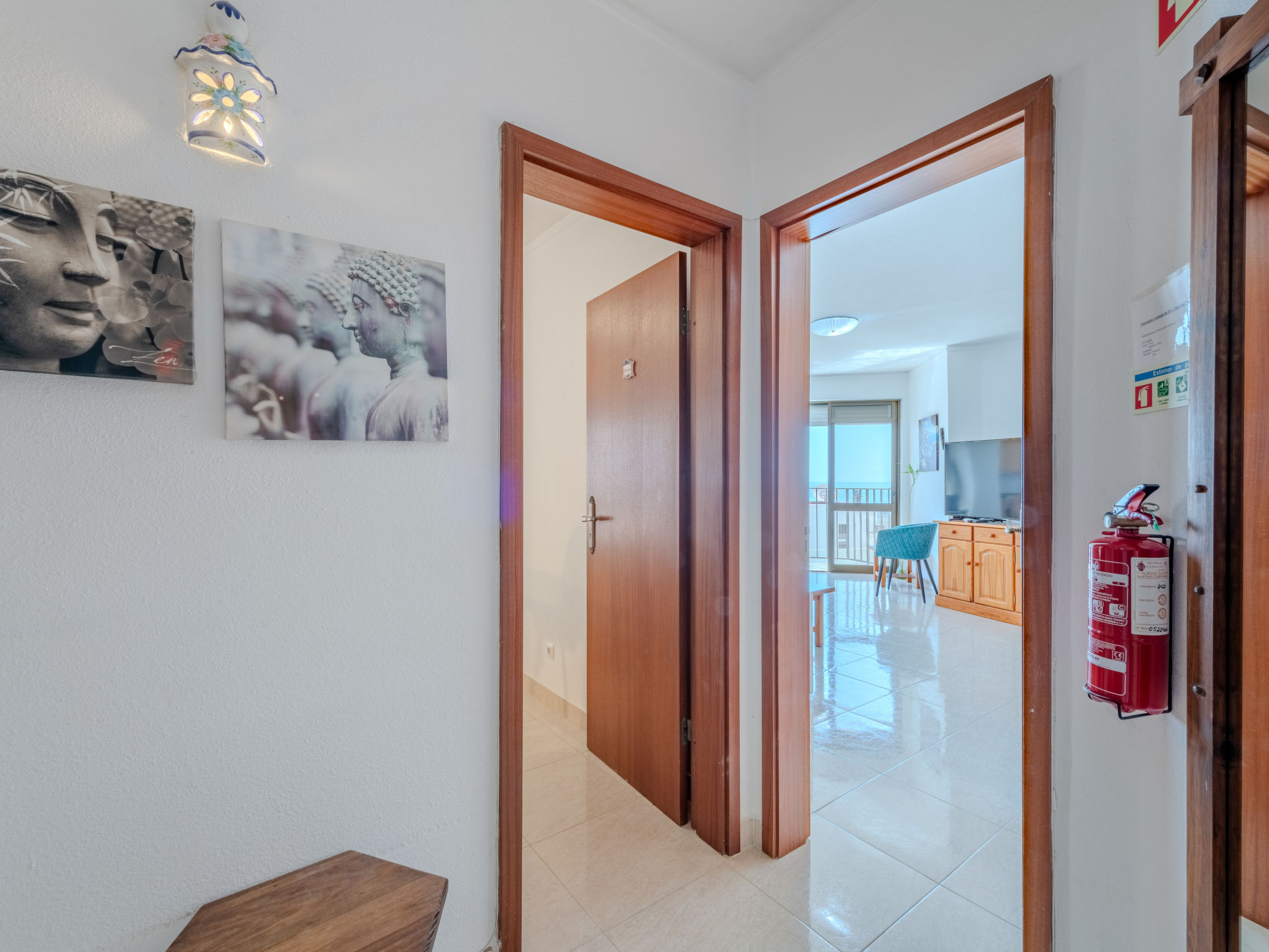 Excellent seafront & seaview - Dedans