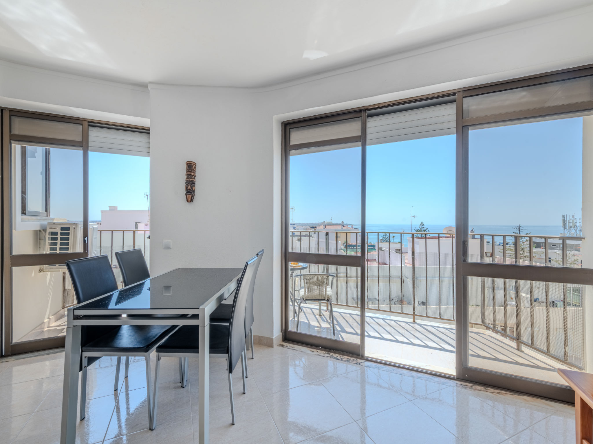 Excellent seafront & seaview