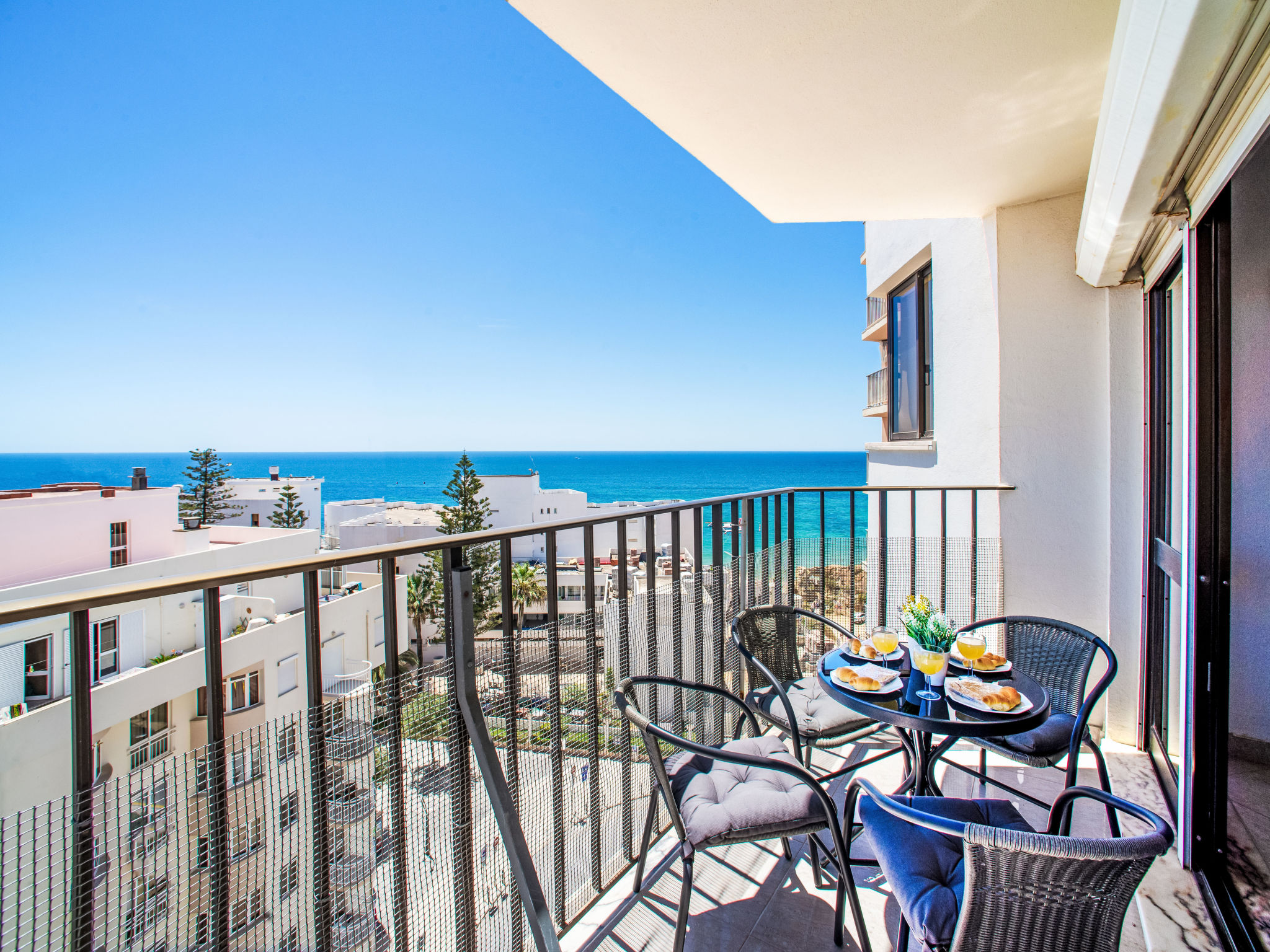 Fabulous Sea View Apartment in Armacao de Pera