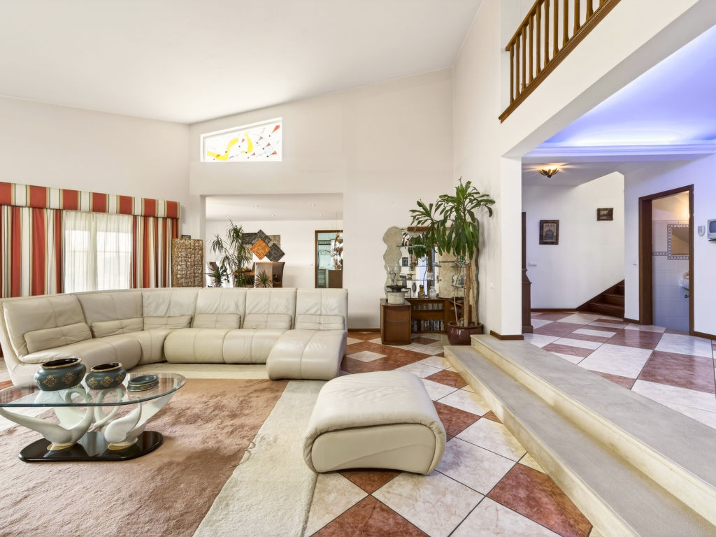Monte Meco — Living Room