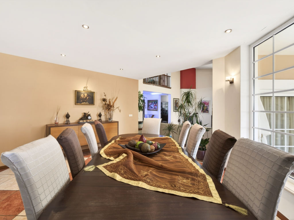 Monte Meco — Kitchen / Dining Room