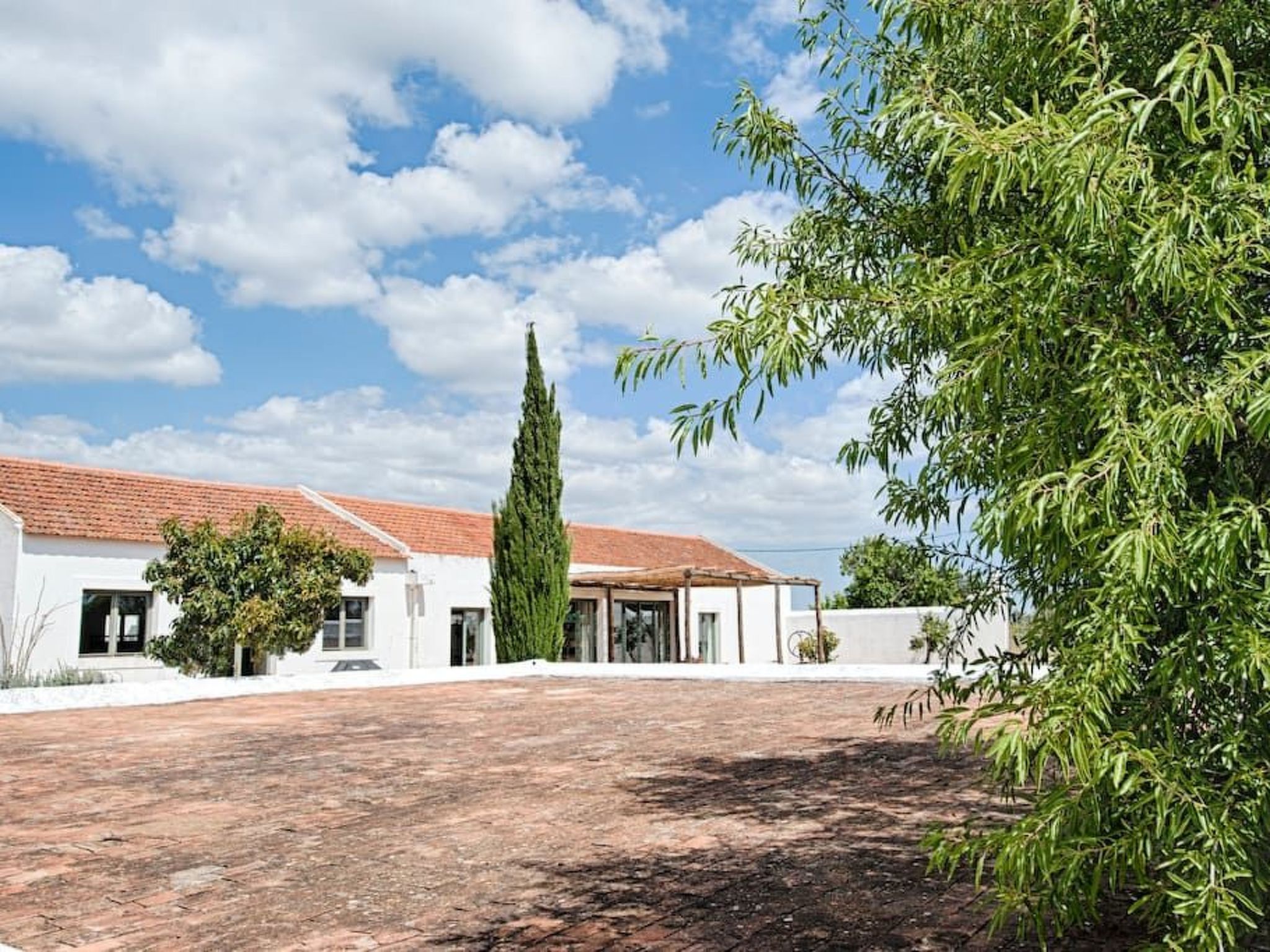 Photo of Ferienvilla mit Garten, Grill und Terrasse