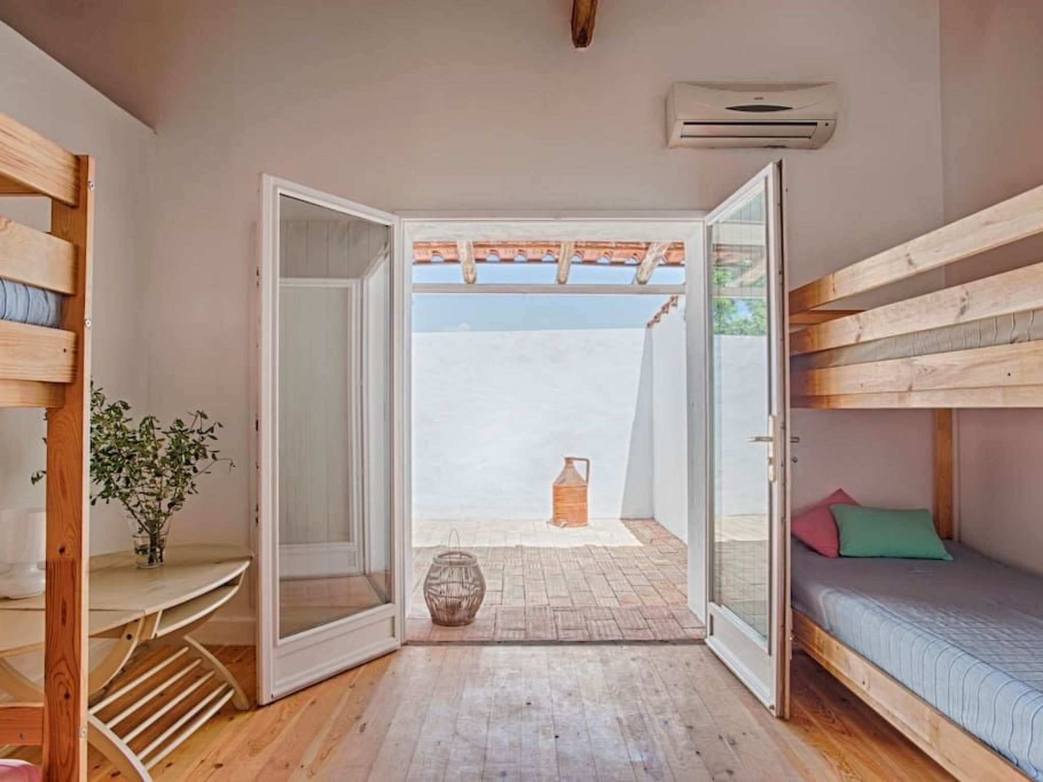 Photo of Ferienvilla mit Garten, Grill und Terrasse