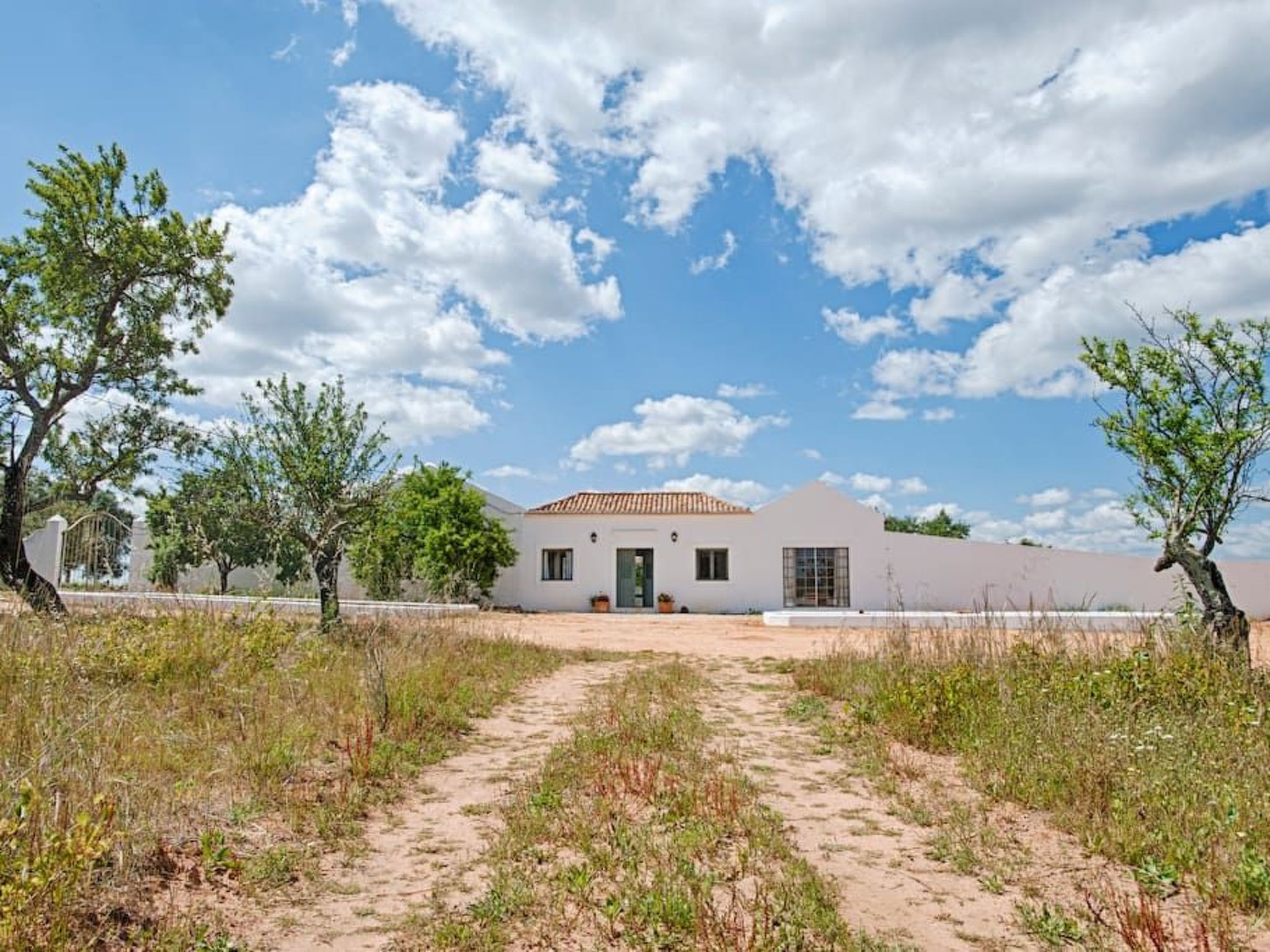 Photo of Ferienvilla mit Garten, Grill und Terrasse