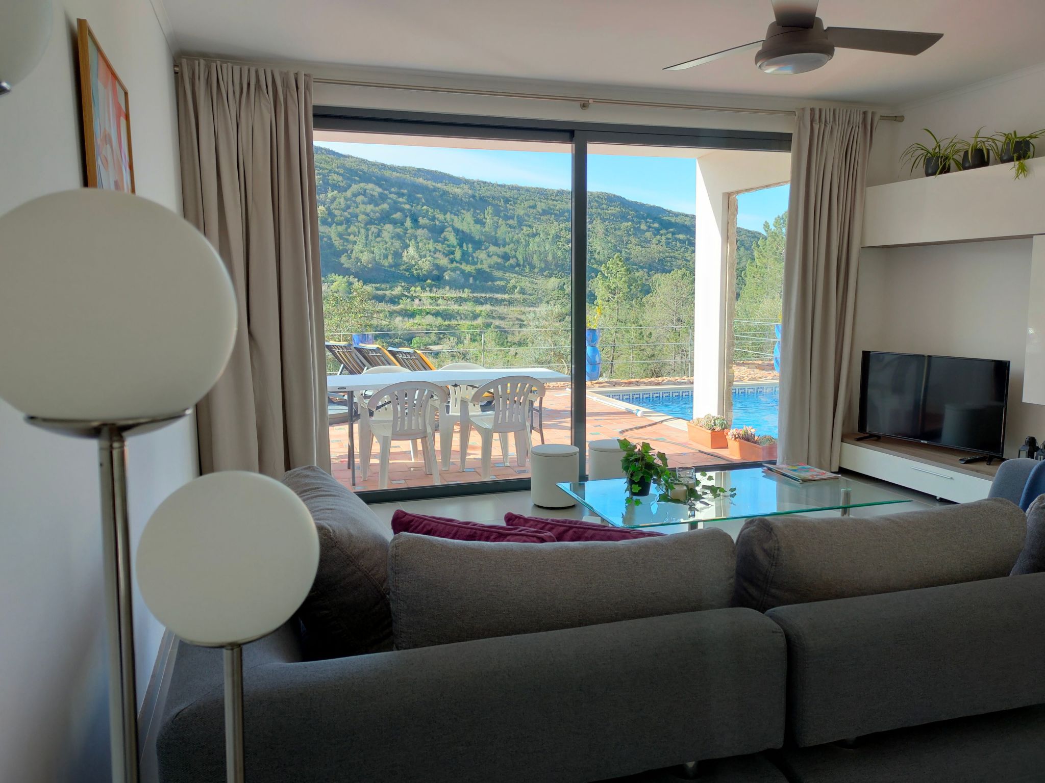 Casa da Cidreira - Villa für 4 Personen (+2) + private Suite-Image-tags.info