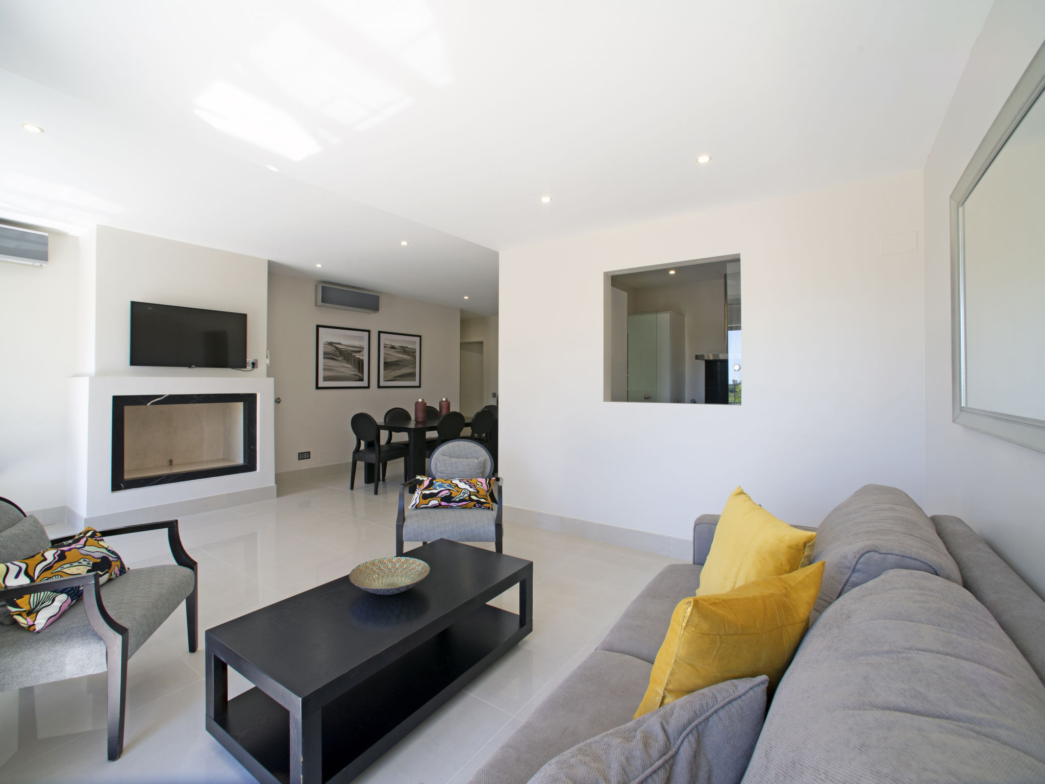 Pine Hills Turquesa-Drinnen