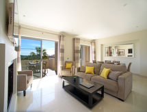 Apartamento Pine Hills Cristal