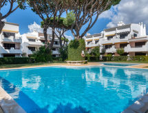 Zonnig appartement aan de golfbaan in Vilamoura, met zwembad en tuin - thumbnail 2