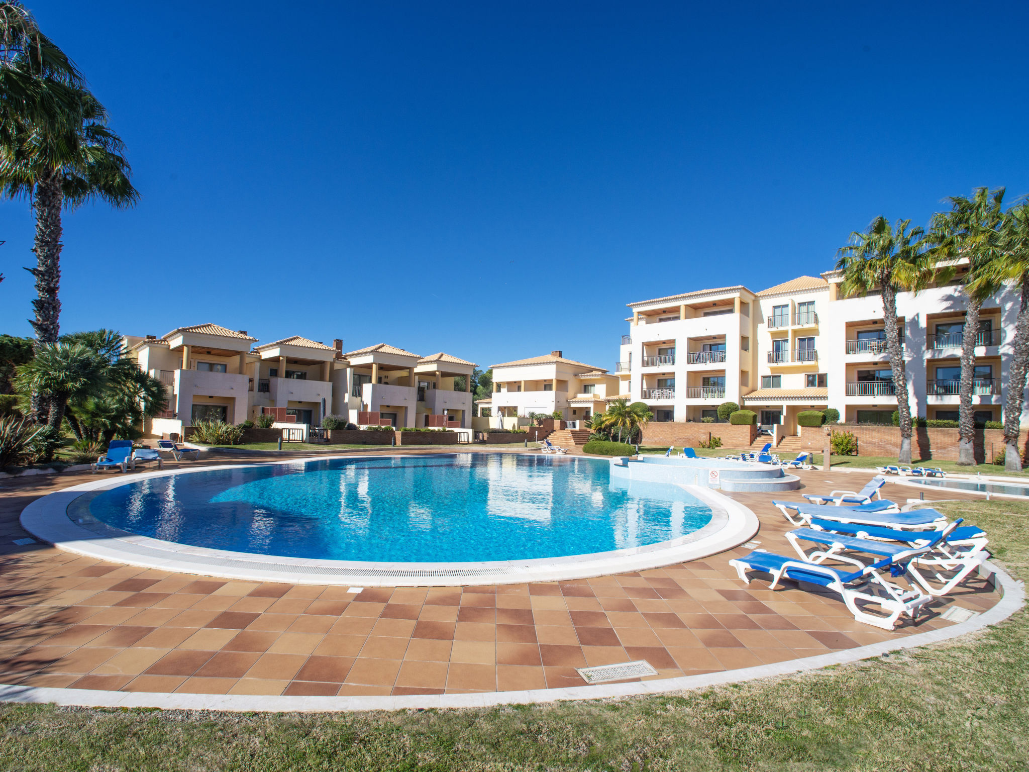 Photo of Vilas Mouriscas