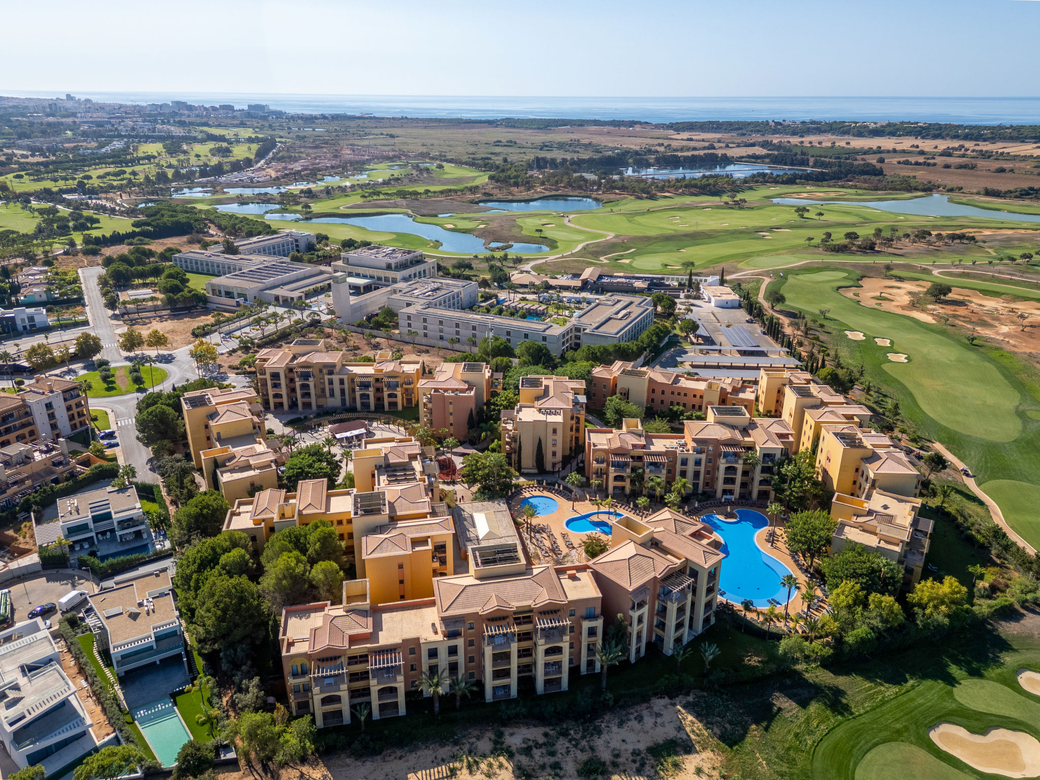 The Residence at Victoria-Buiten