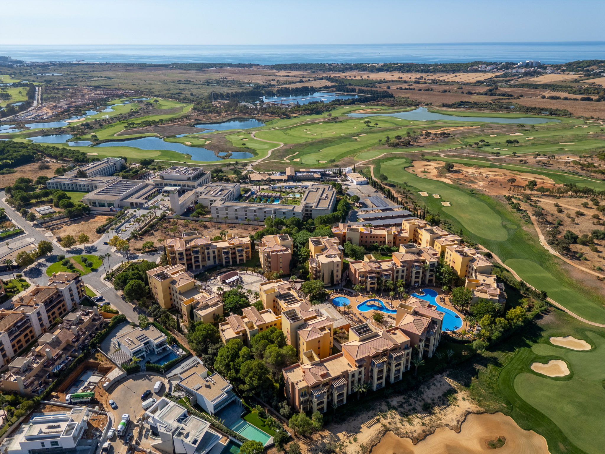 The Residence at Victoria-Buiten