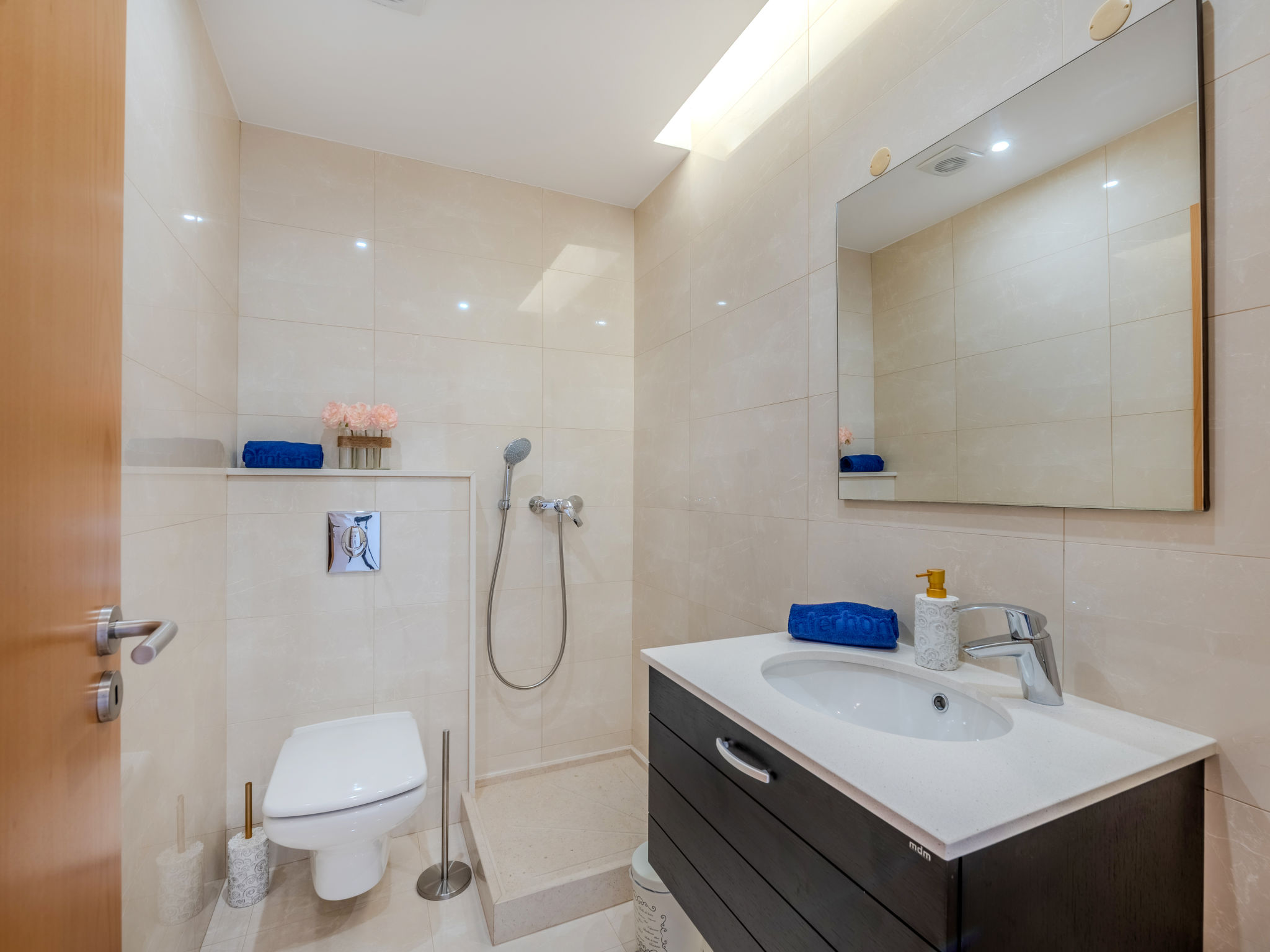 Photo of Colina View