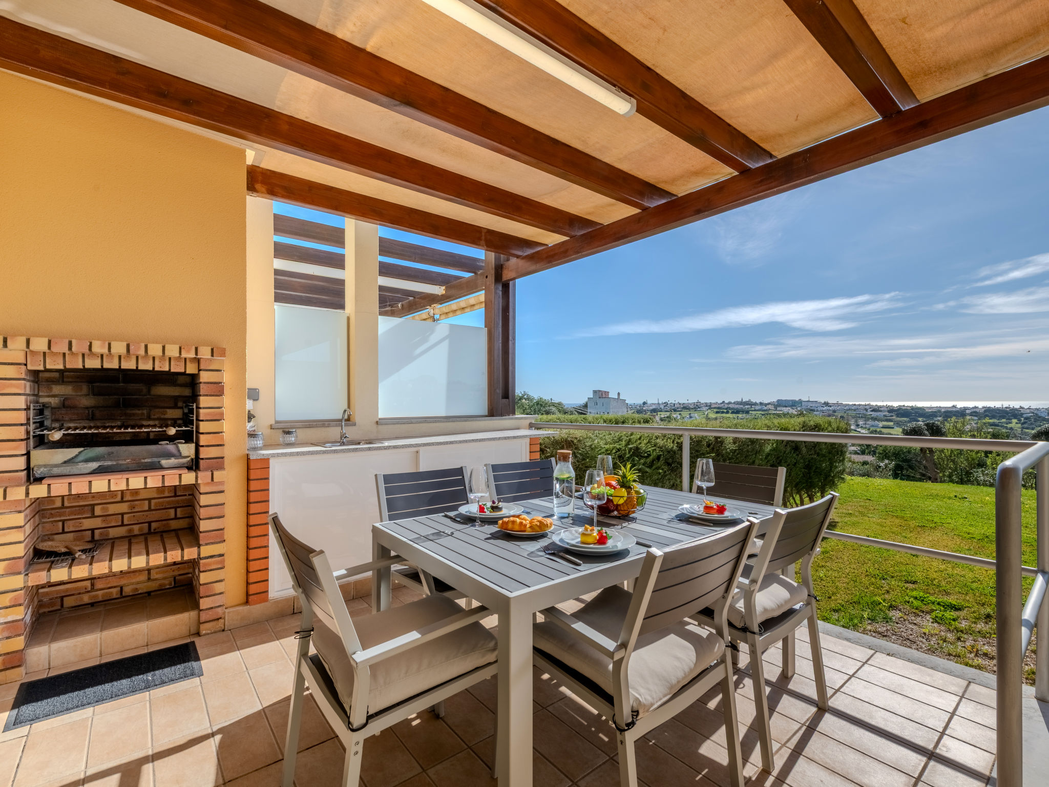 Photo of Colina View