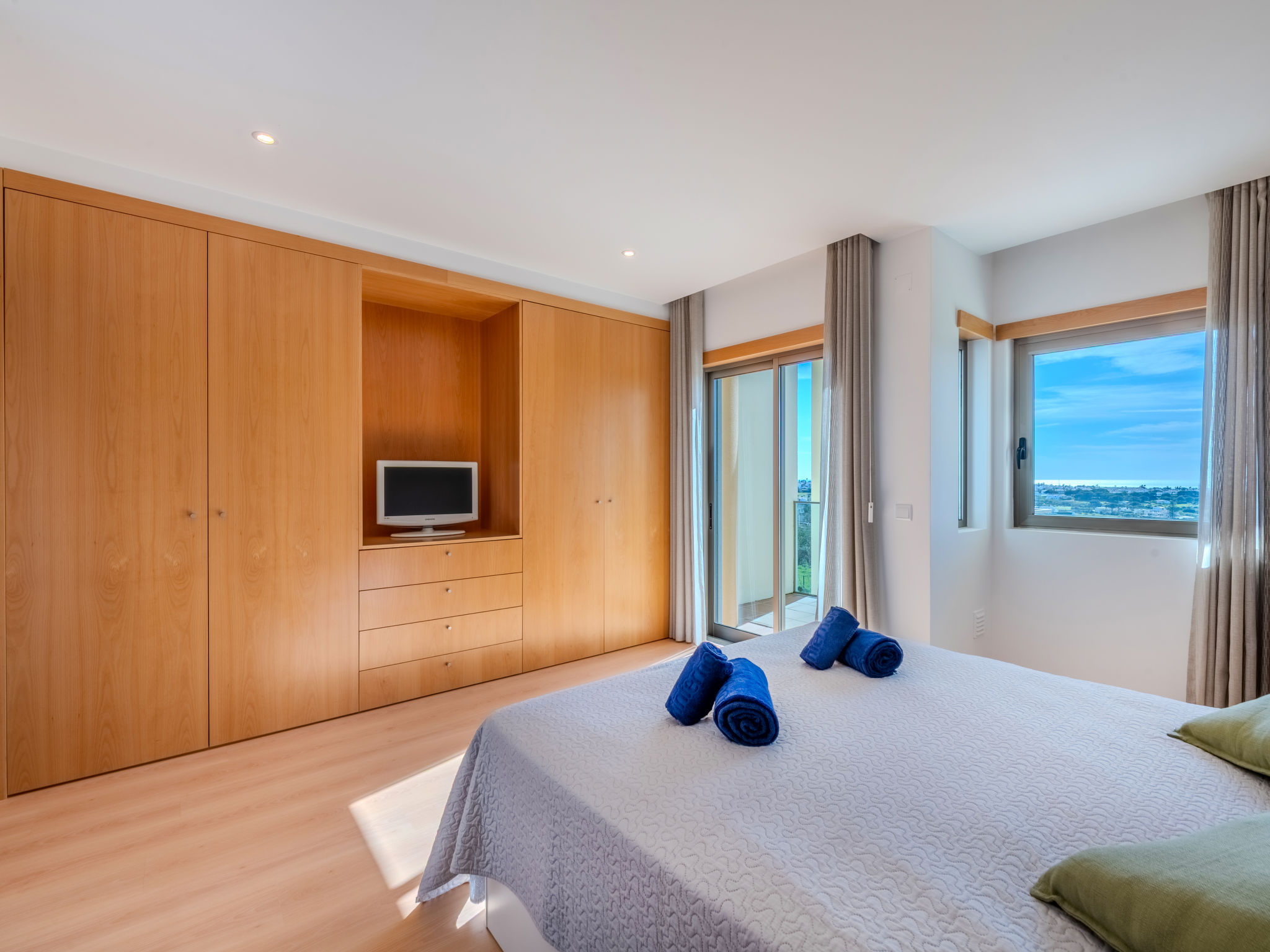 Photo of Colina View