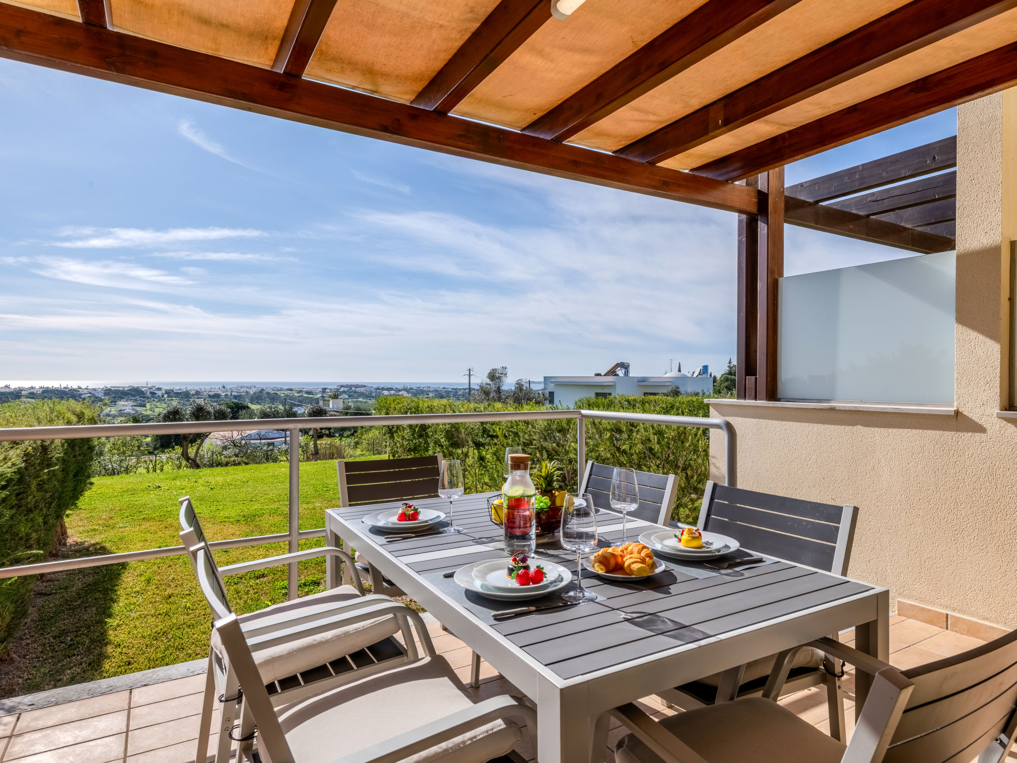 Photo of Colina View