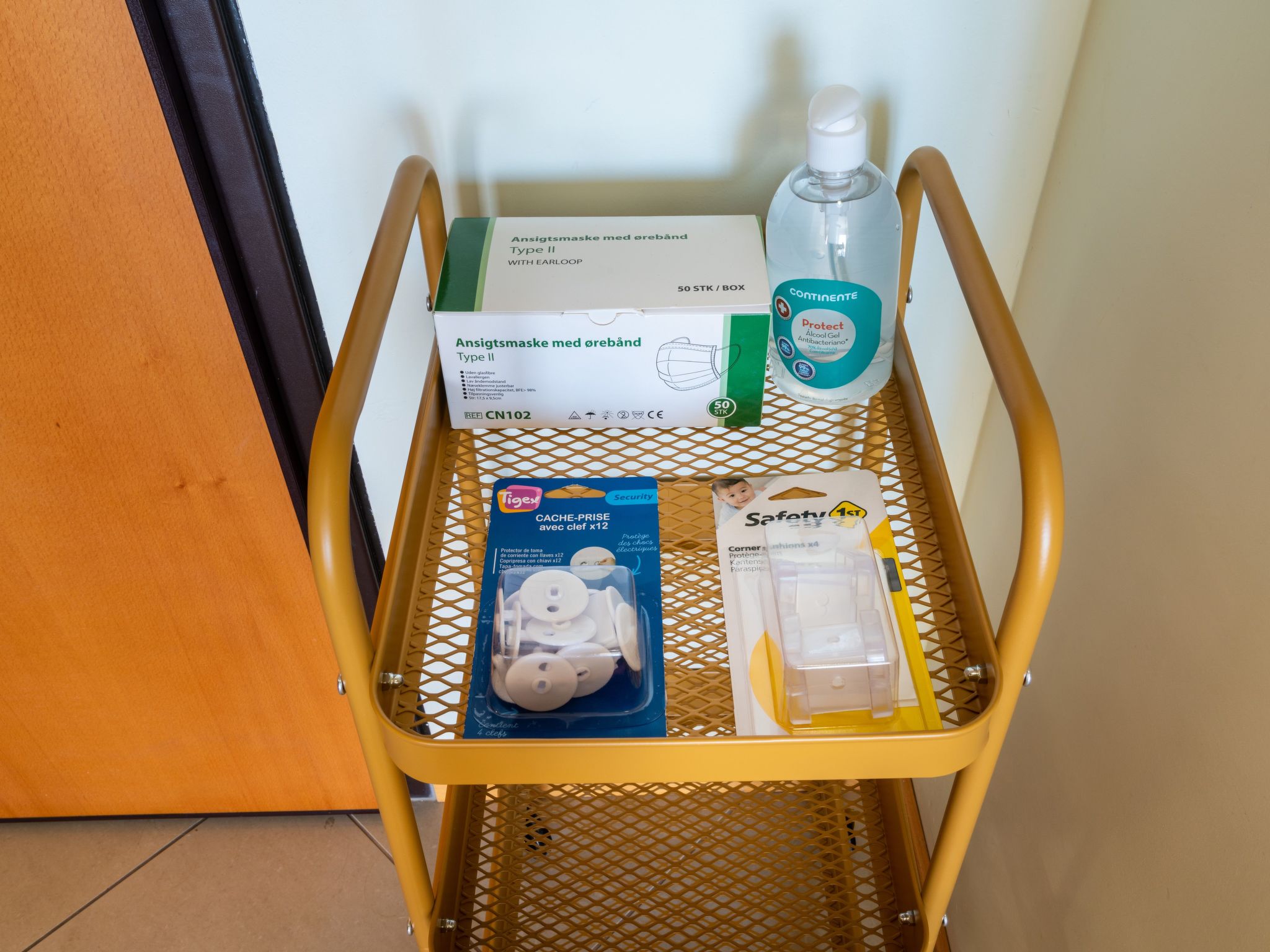 "Elena 1" mit Blick auf das Wasser-Image-tags.info