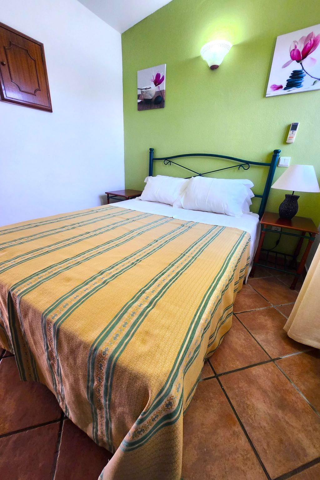 Photo of Casa da Horta CH3- Wohnung mit einem Schlafzimmer, Garten