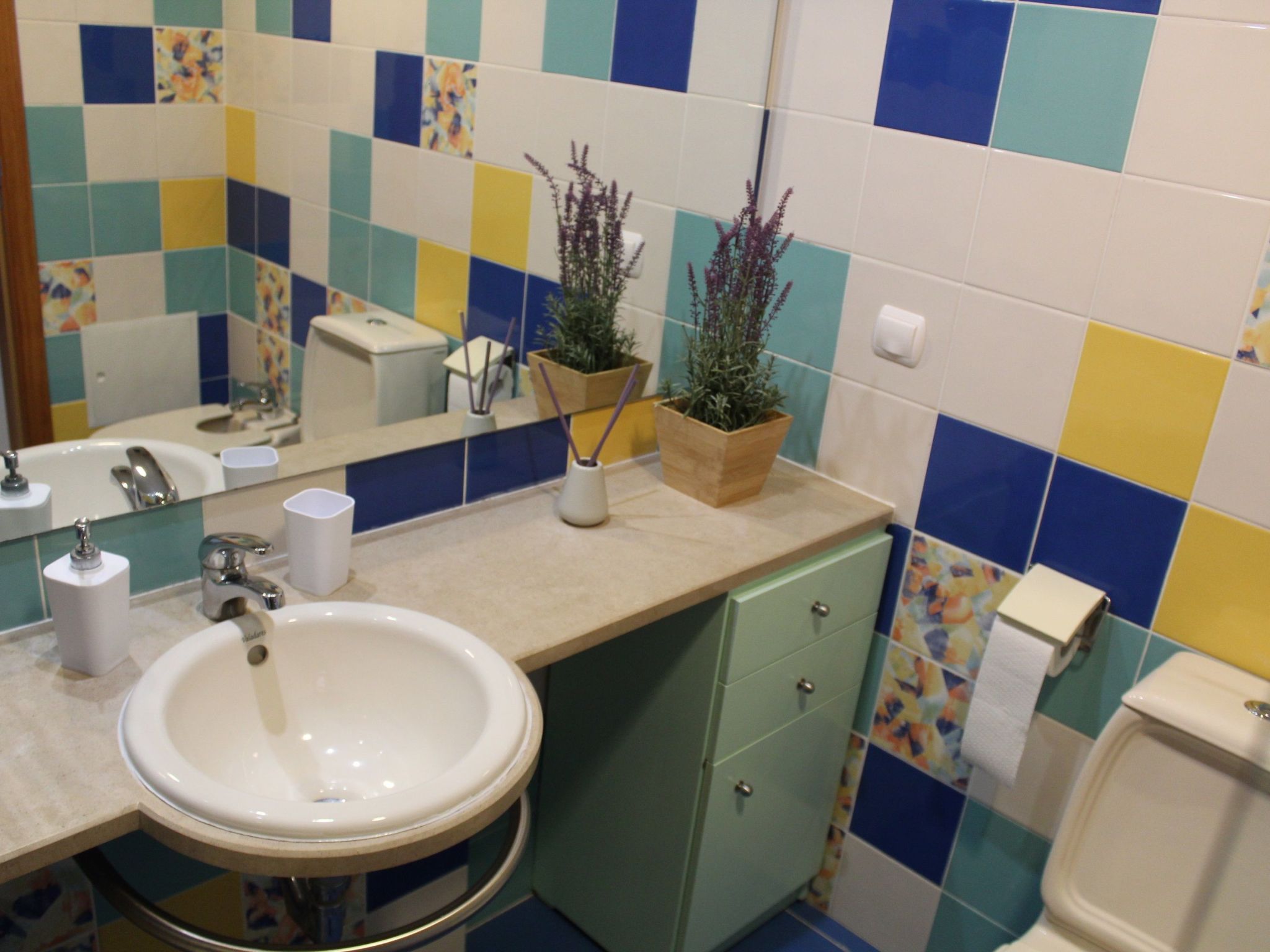 Photo of Zwei-Bett-Apartment mit großem Pool