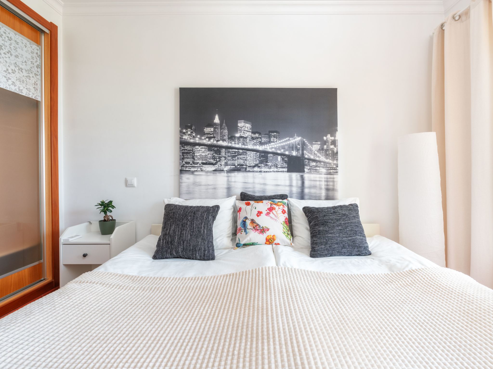 Wohnung mit Terrasse und 2 Schwimmbecken-Image-tags.info