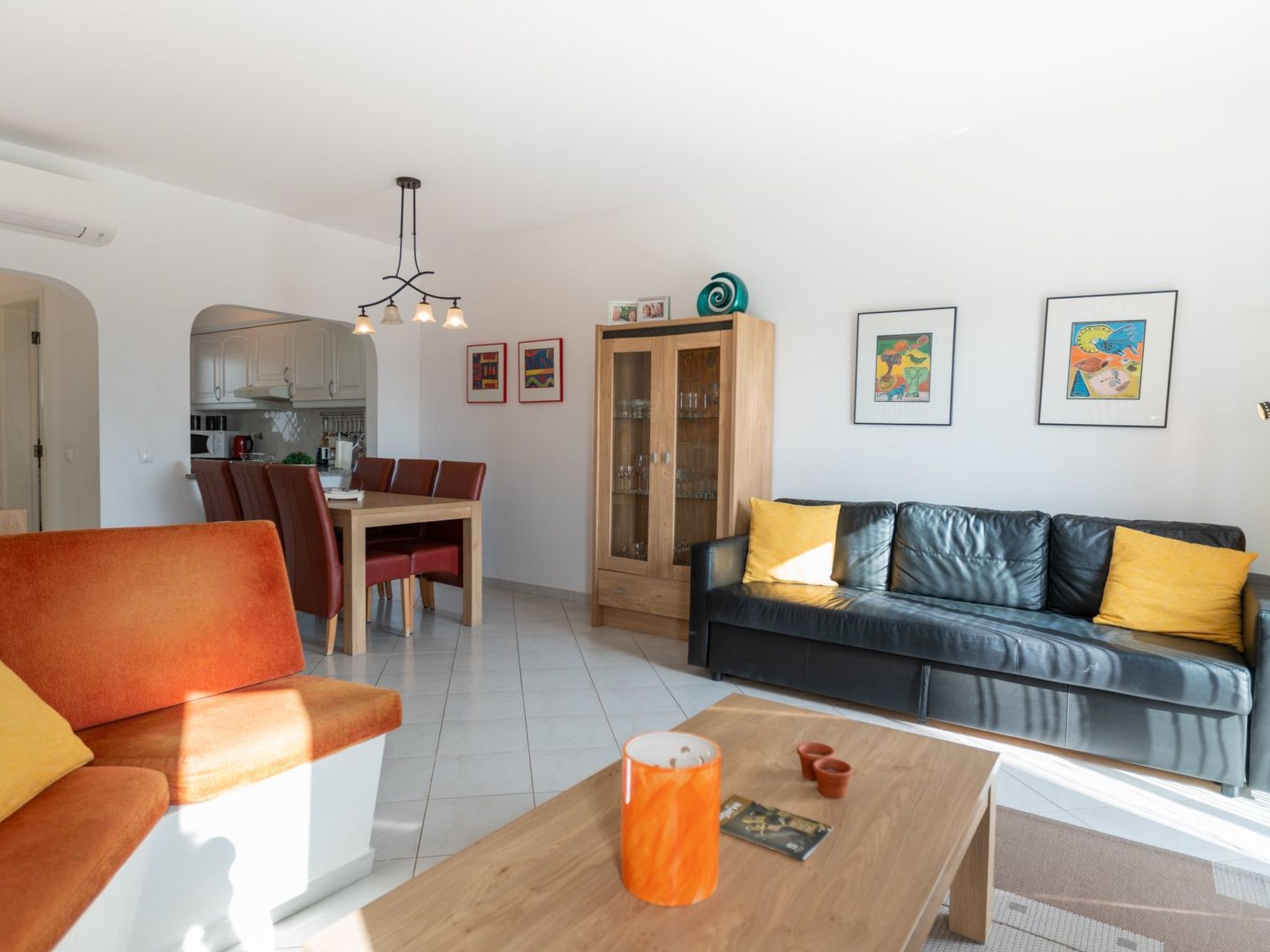 Fantastische 2-Schlafzimmer-Wohnung mit großer Terrasse-Image-tags.info