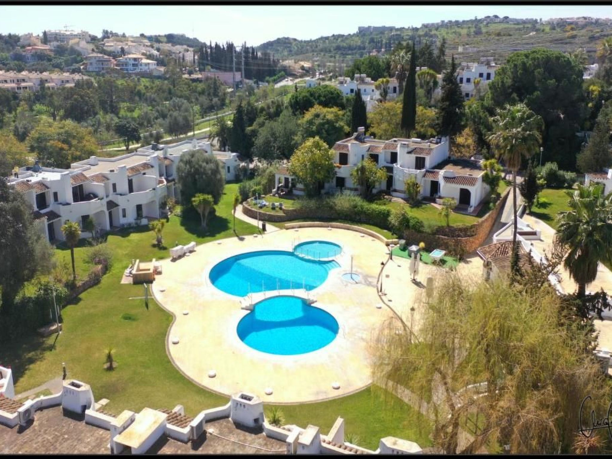 Fantastische 2-Schlafzimmer-Wohnung mit großer Terrasse-Image-tags.info