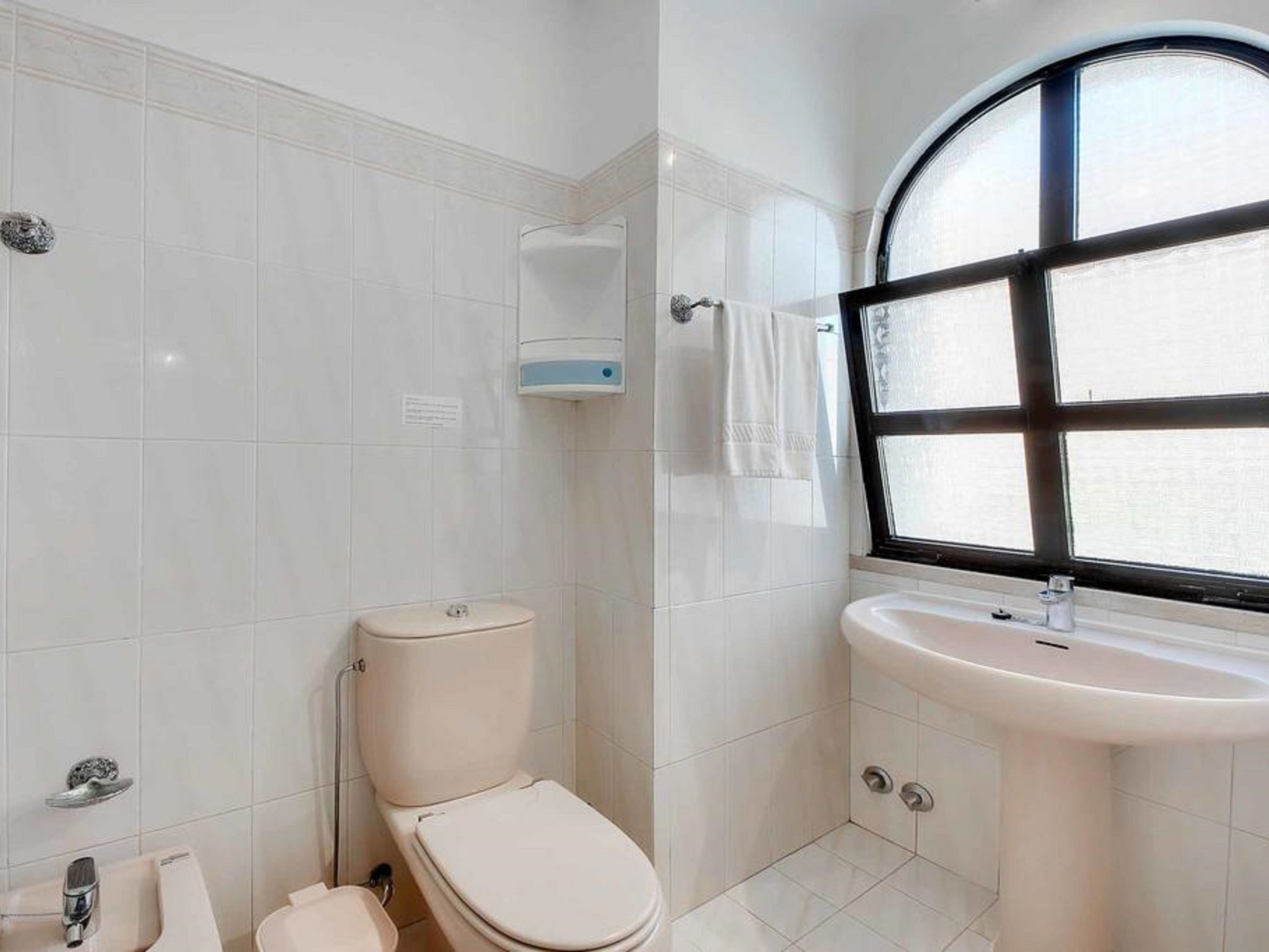 Chalet "Villa Albuar" mit eigenem Pool-Drinnen