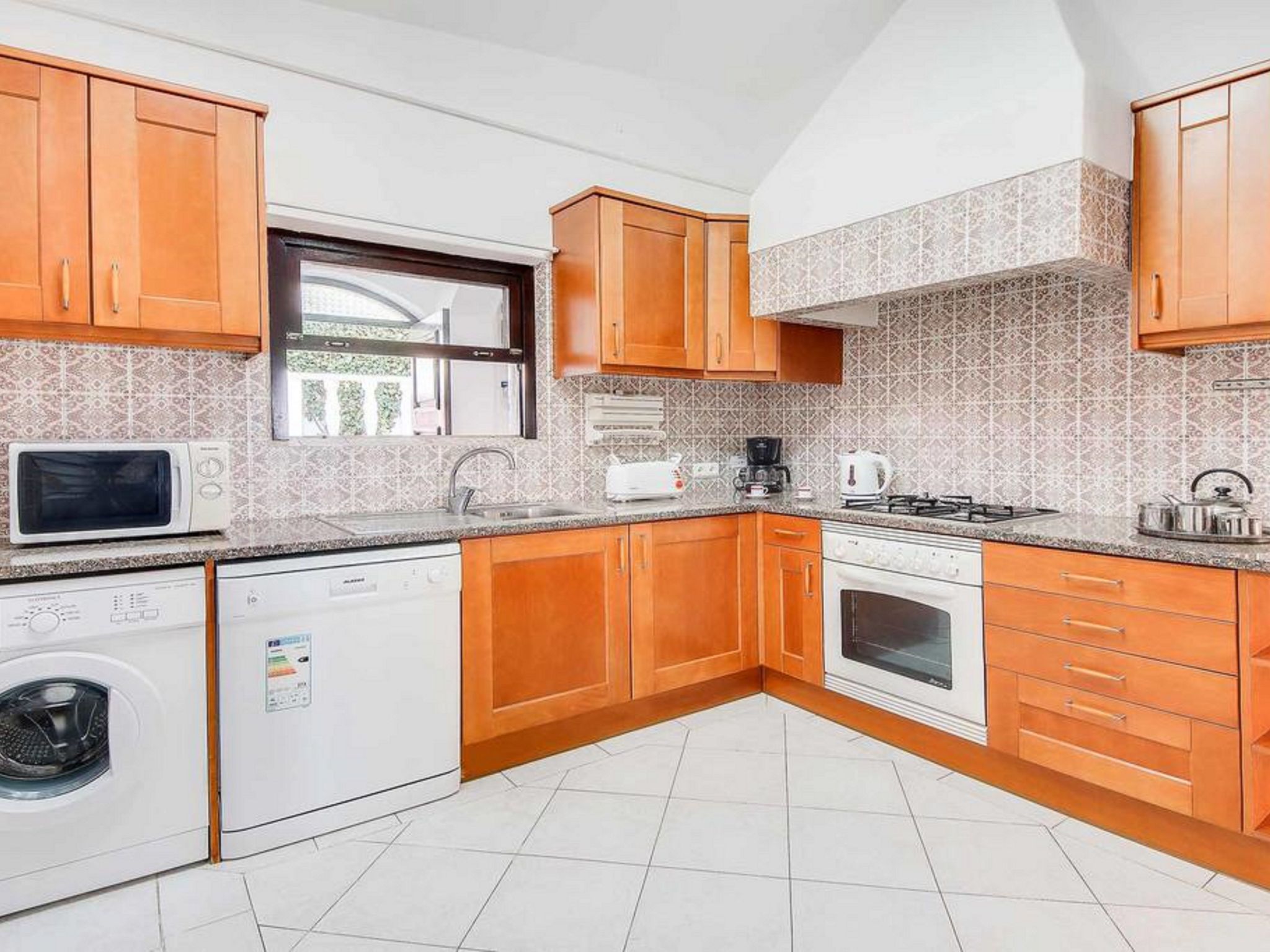 Chalet "Villa Brigida" mit privatem Pool-Drinnen