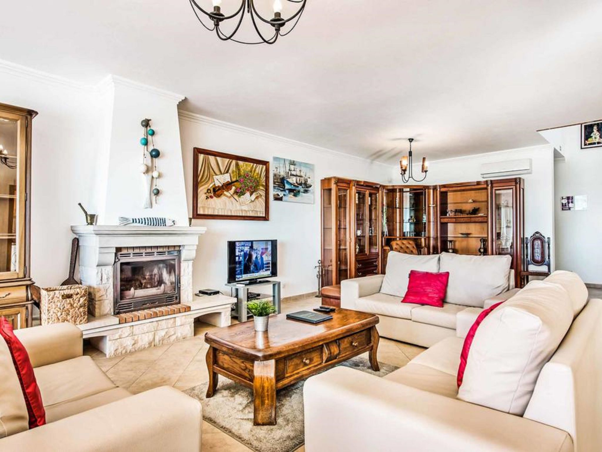 Chalet "Villa Oceano" mit privatem Pool-Inside