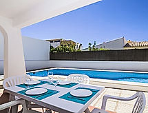 Ruime vrijstaande villa in Galé, 600m van strand São Lourenço - thumbnail 2