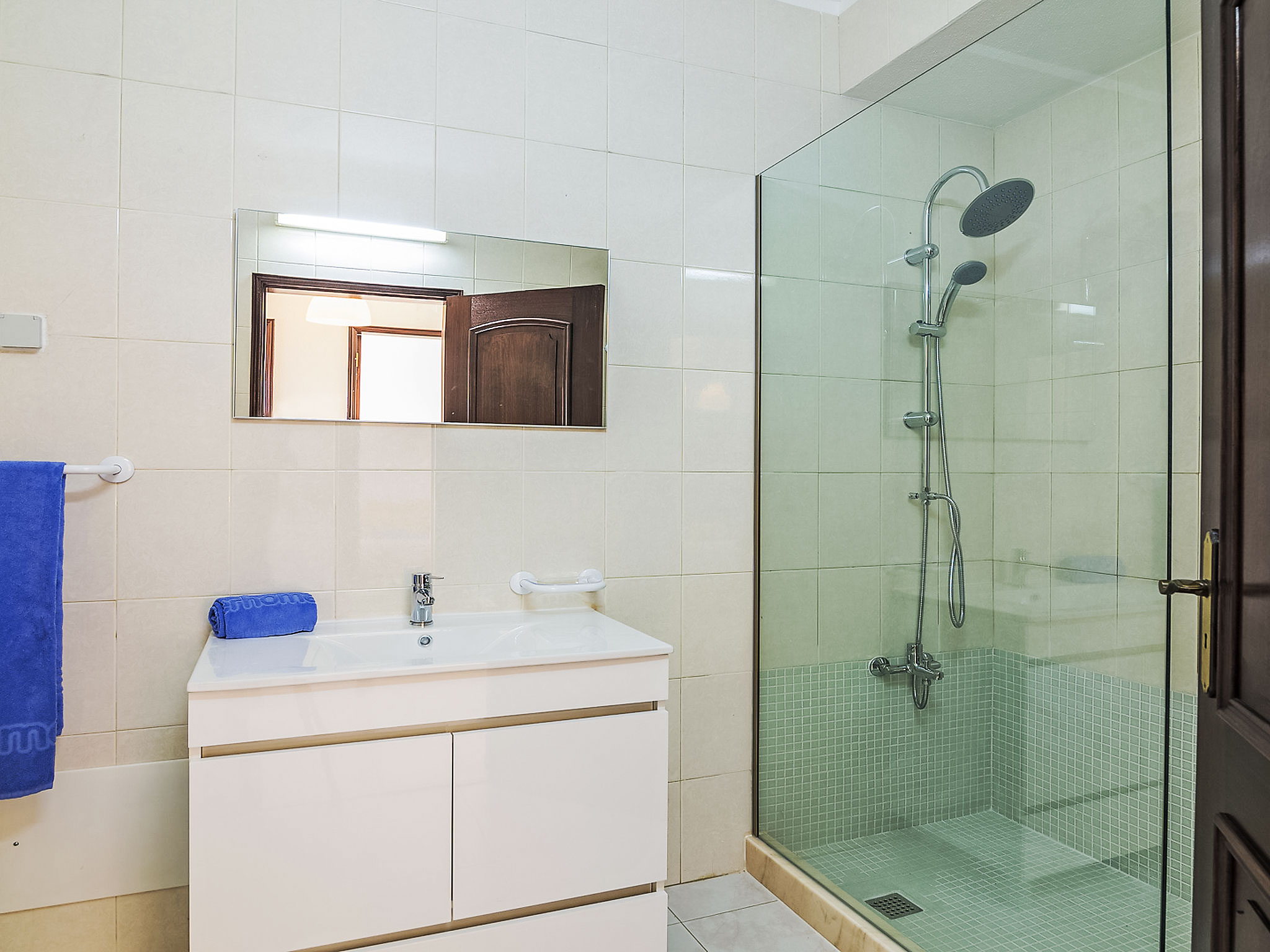 Photo of Galé 600m from the beach