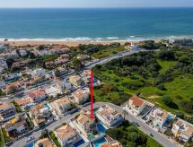 Vrijstaande villa met privézwembad, biljart & zeezicht op 700m van strand - thumbnail 3