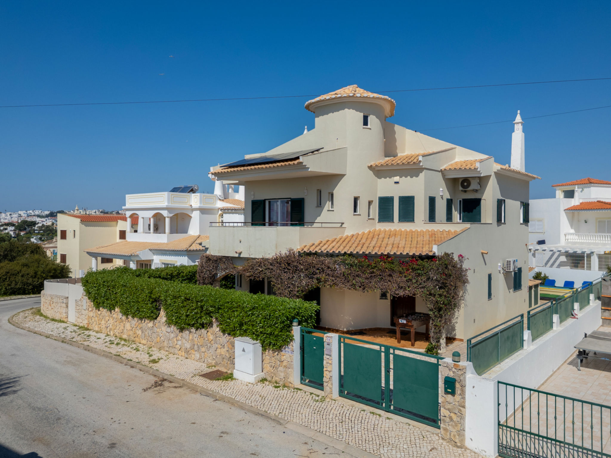 Photo of Monteiro V4 - VIP Properties