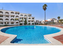 Zonnig appartement in Albufeira met zwembad, dichtbij zee en centrum - thumbnail 1