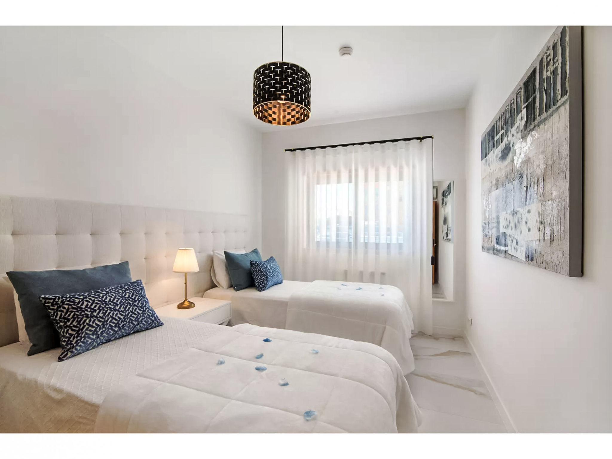 W Marina - Sunny Way-Binnen