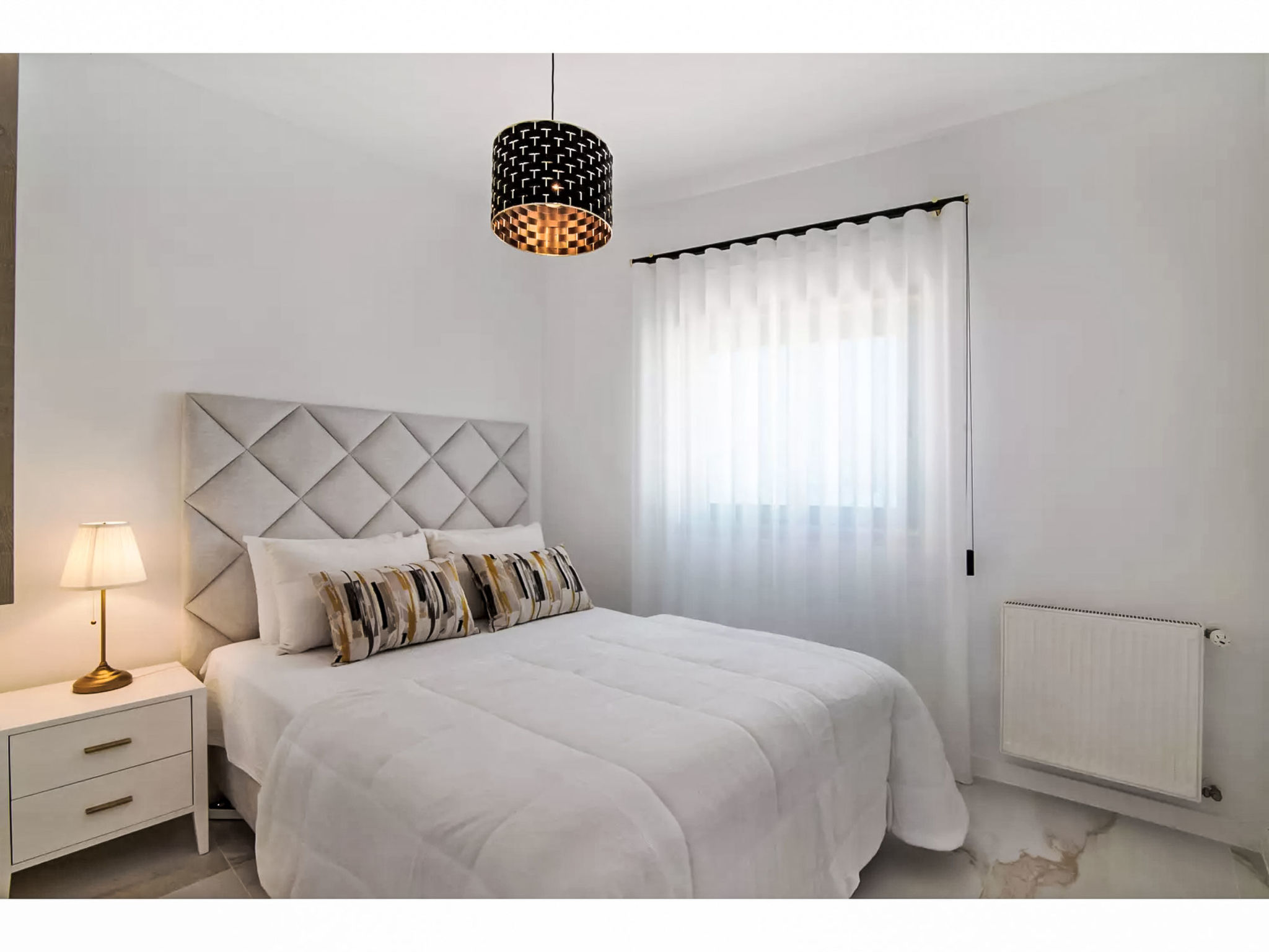 W Marina - Sunny Way-Binnen