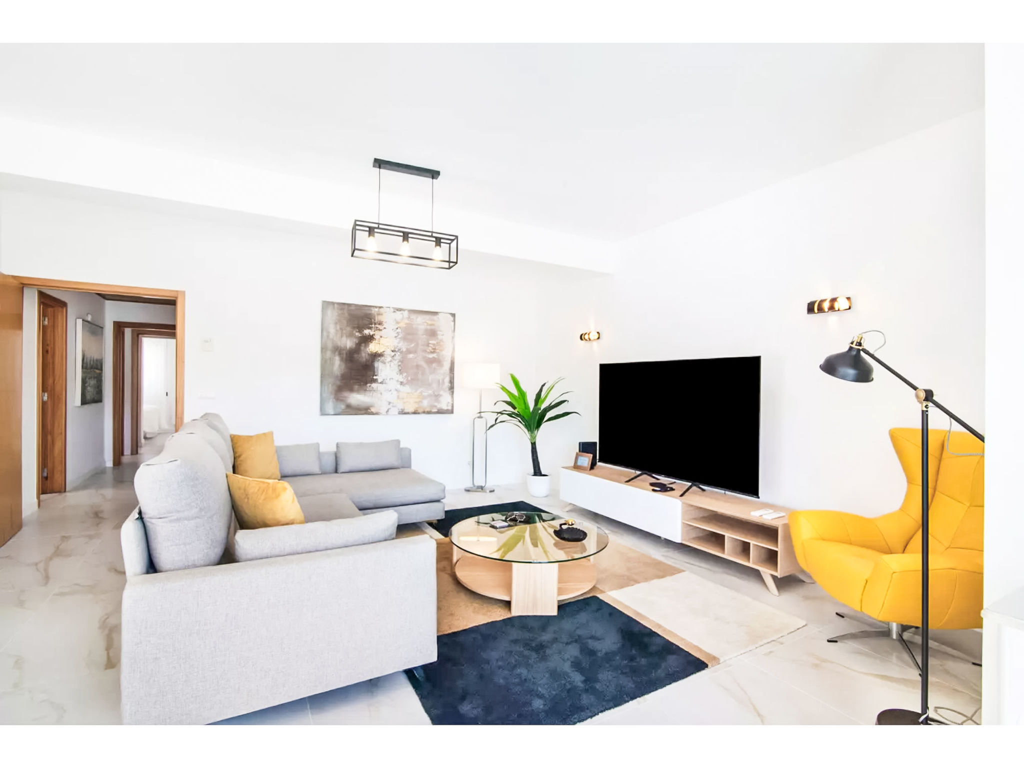 W Marina - Sunny Way-Binnen