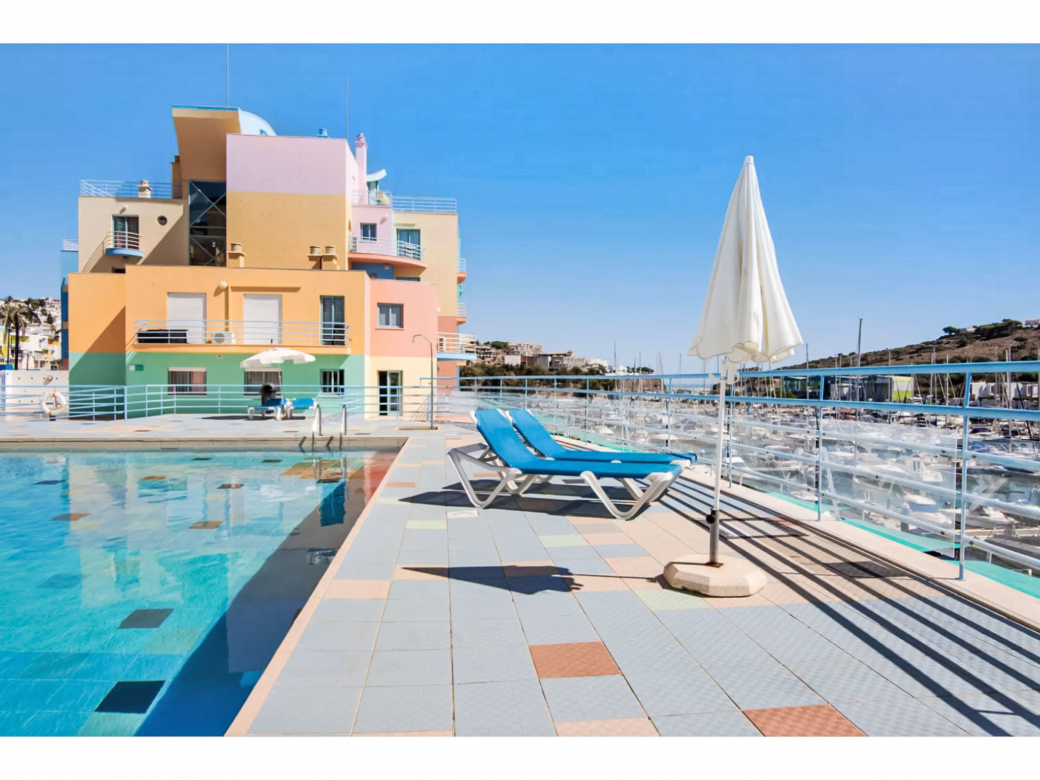 W Marina - Sunny Way