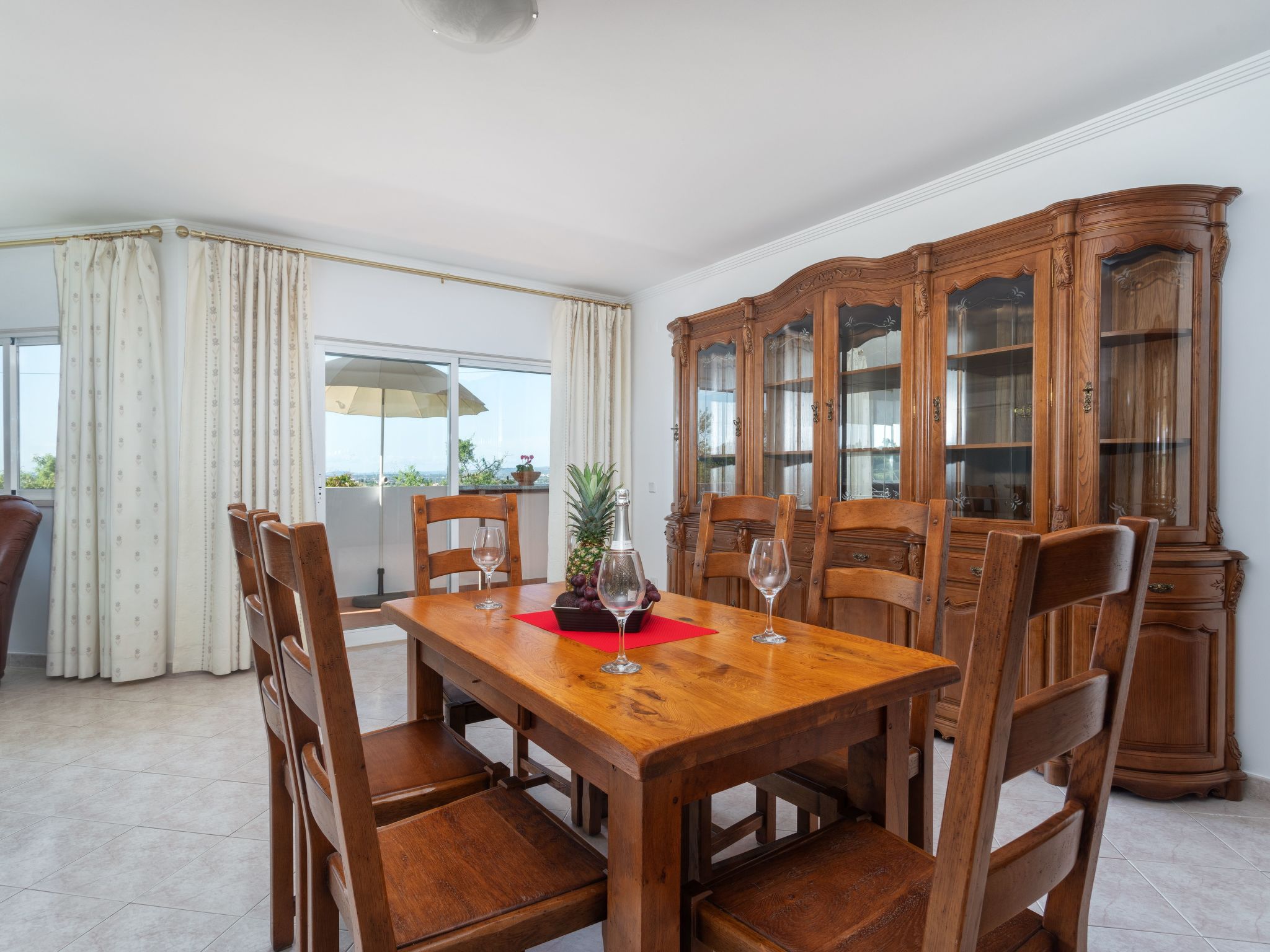 Wohnung "Timur" mit Gemeinschaftspool-Dedans