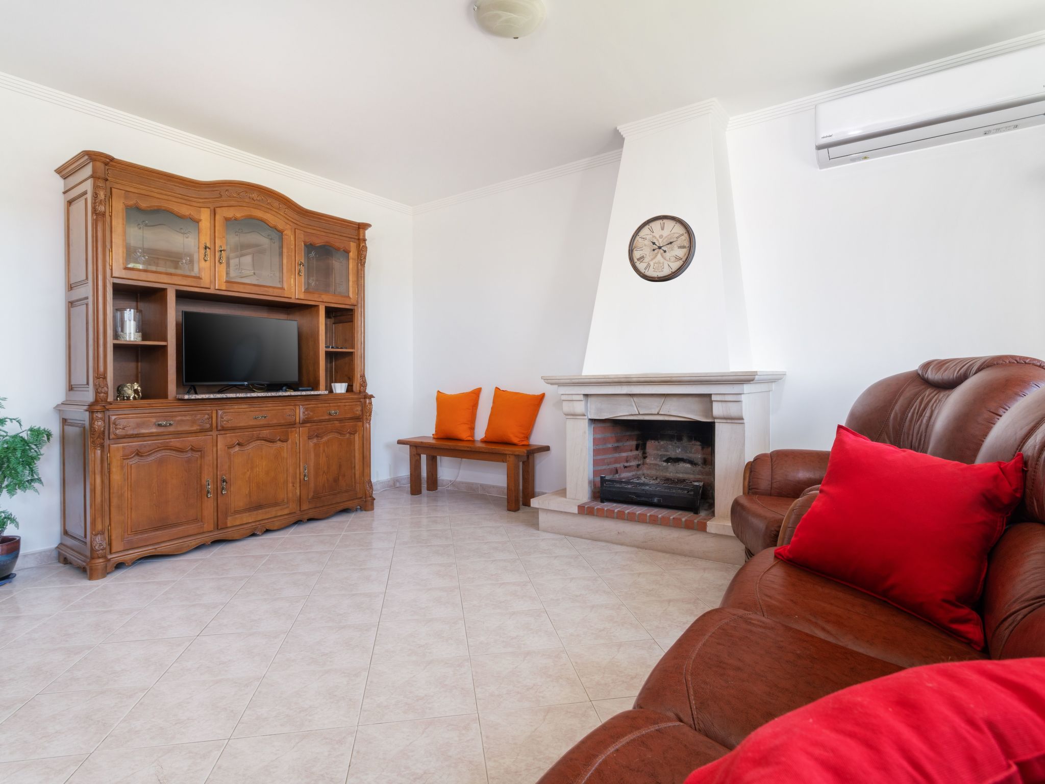 Wohnung "Timur" mit Gemeinschaftspool-Dedans