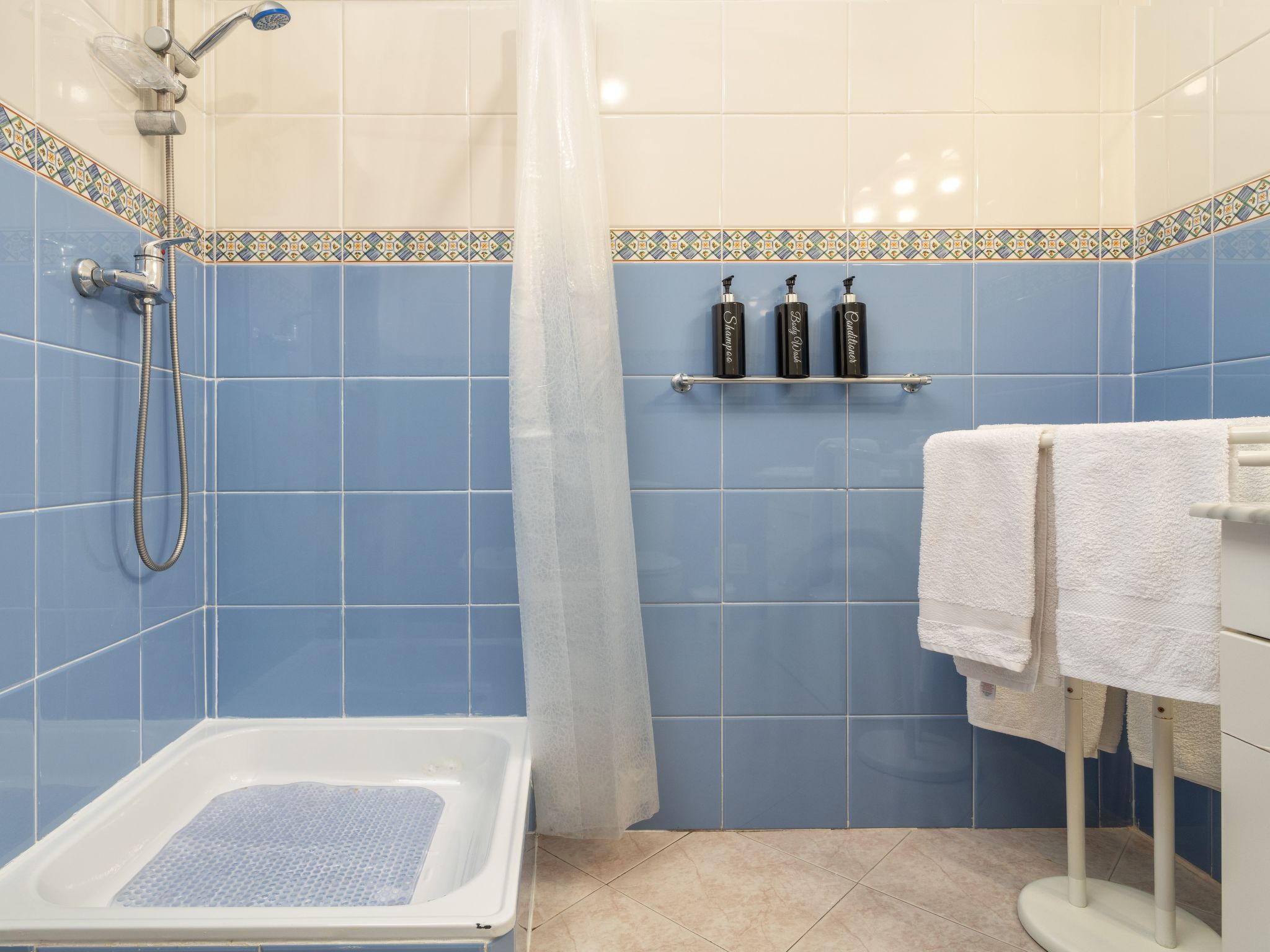 Wohnung "Timur" mit Gemeinschaftspool-Image-tags.info