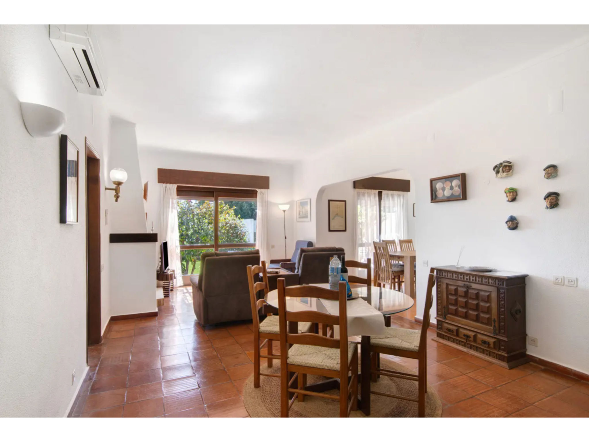 Casa Mila - Sunny Way-Drinnen