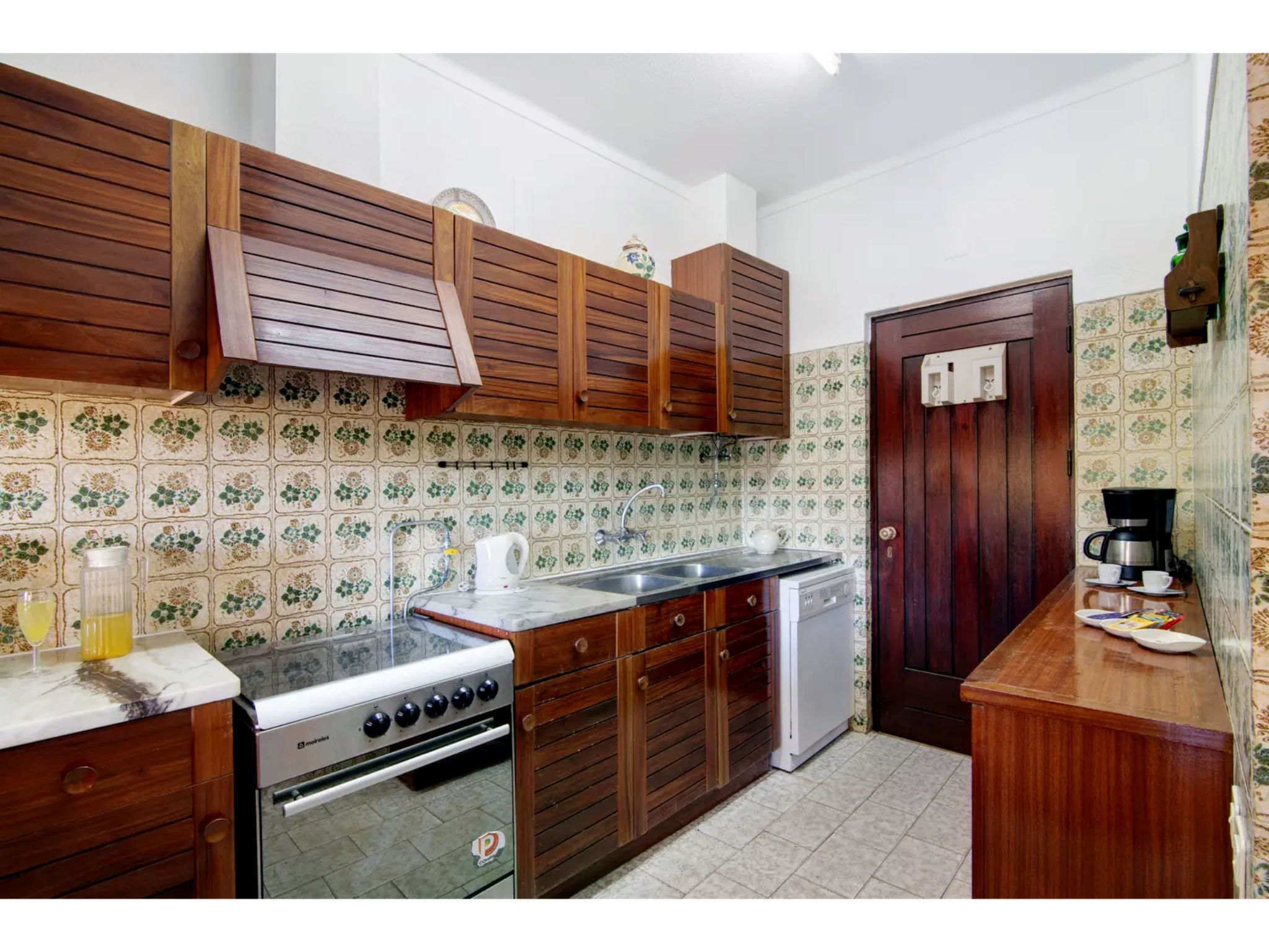 Casa Mila - Sunny Way-Drinnen