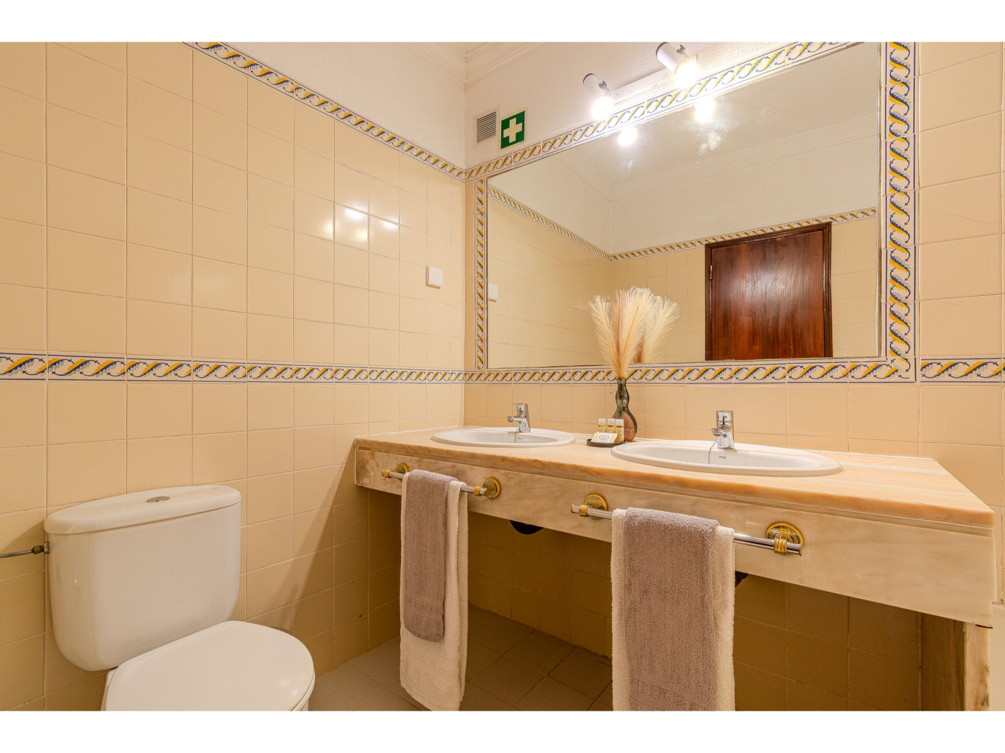 Rita - Sunny Way-Drinnen