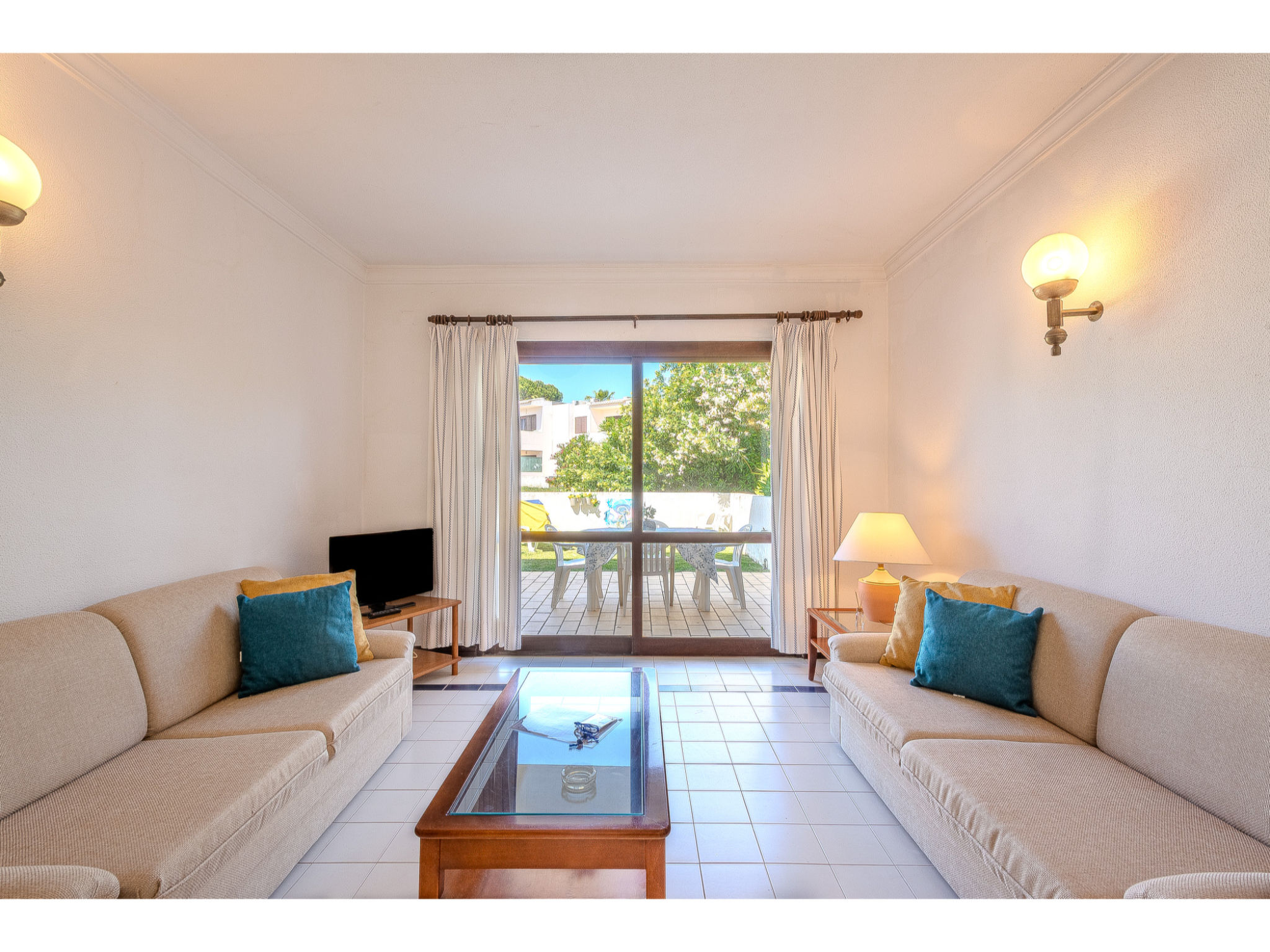 Rita - Sunny Way-Drinnen