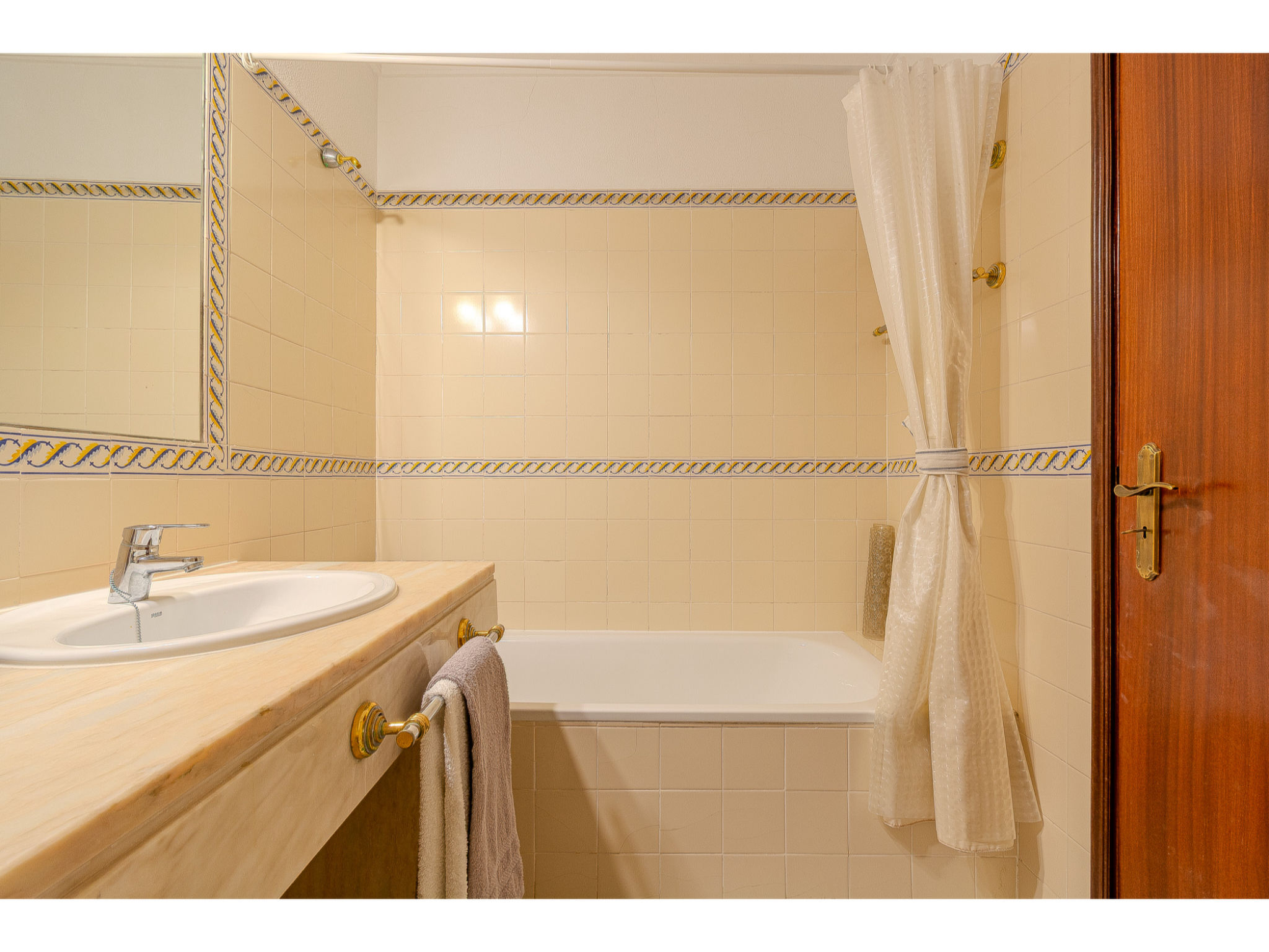 Rita - Sunny Way-Drinnen