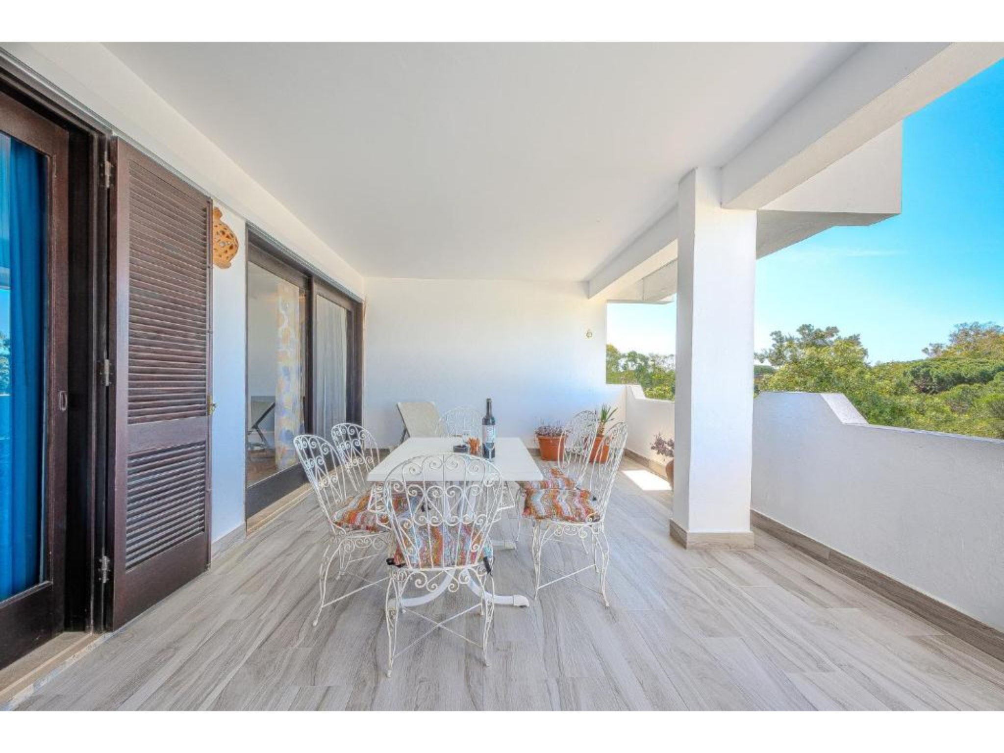 Ivone - Sunny Way-Draußen